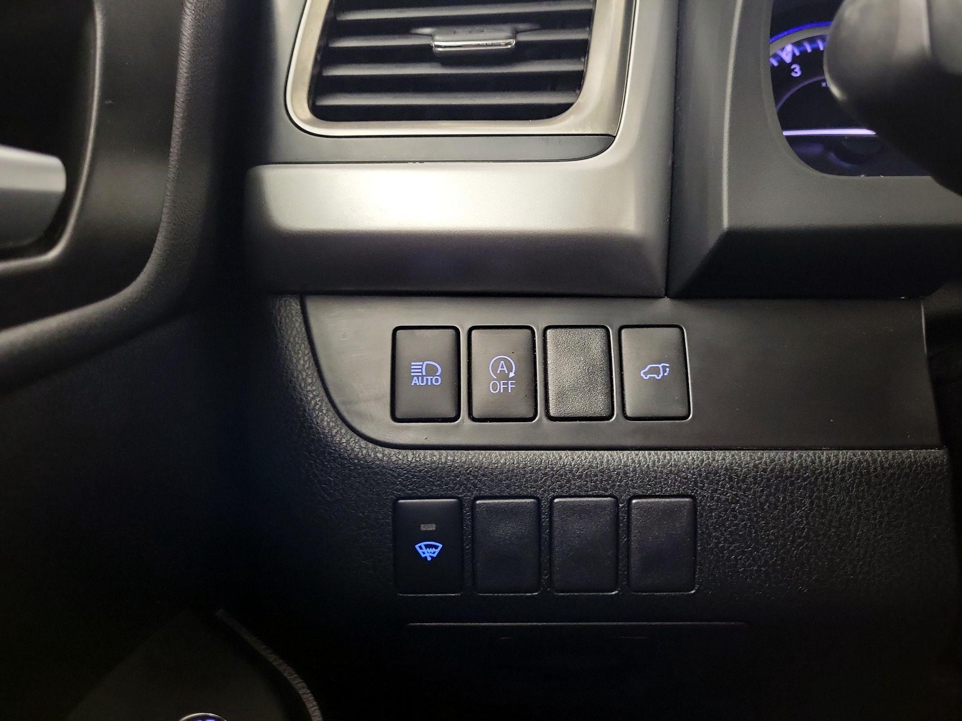 Thumbnail: 2019 Toyota Highlander - 11