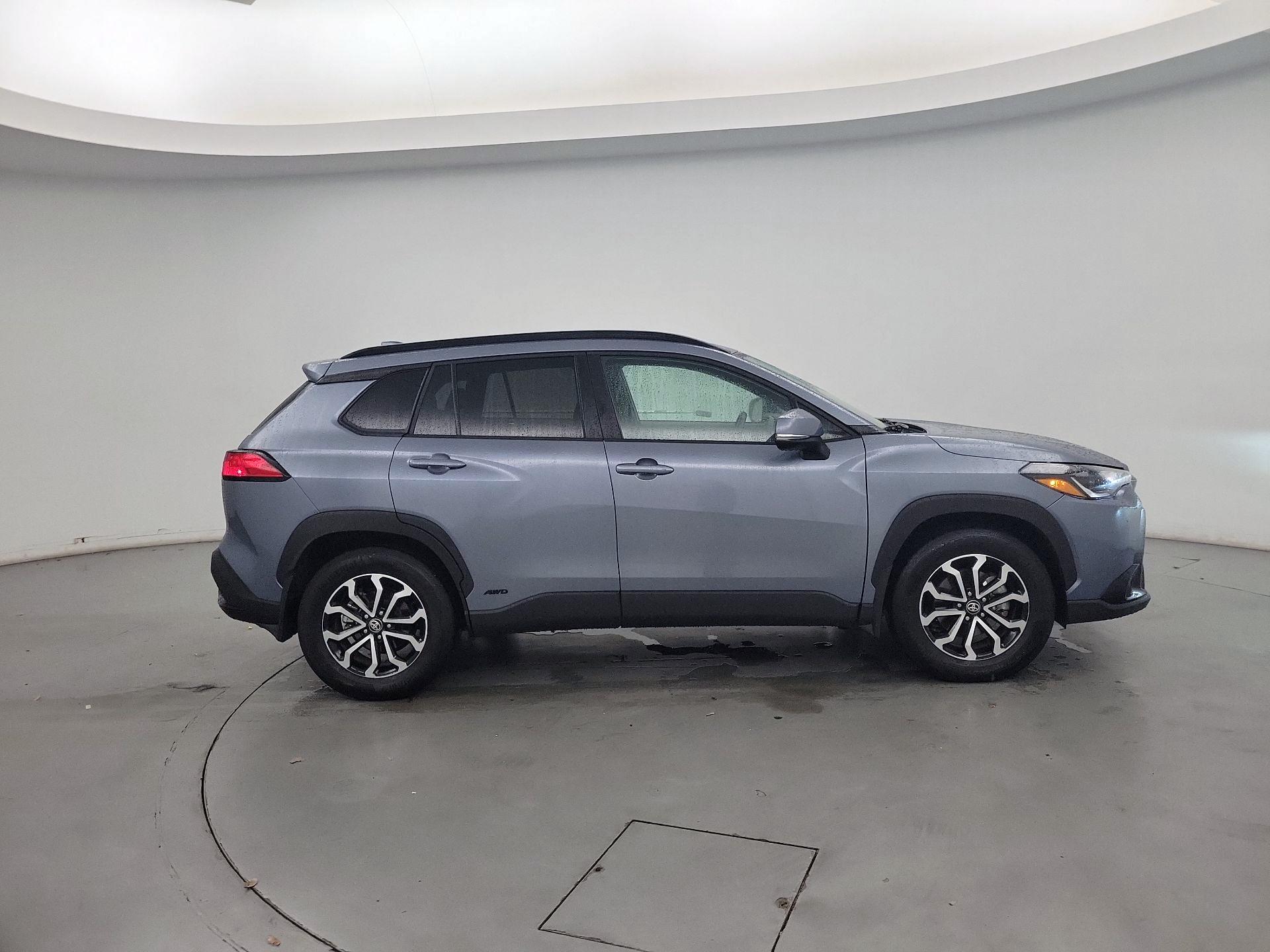 Thumbnail: 2024 Toyota Corolla Cross - 4