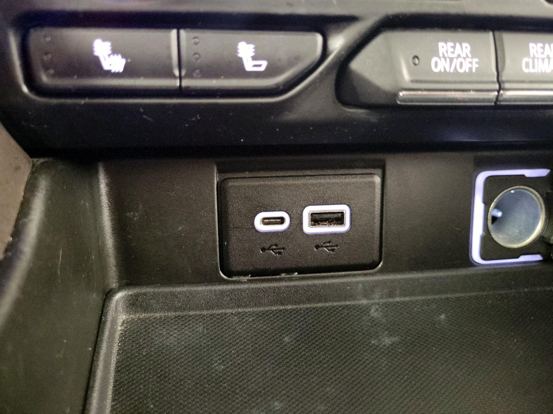 Thumbnail: 2022 Chevrolet Tahoe - 16