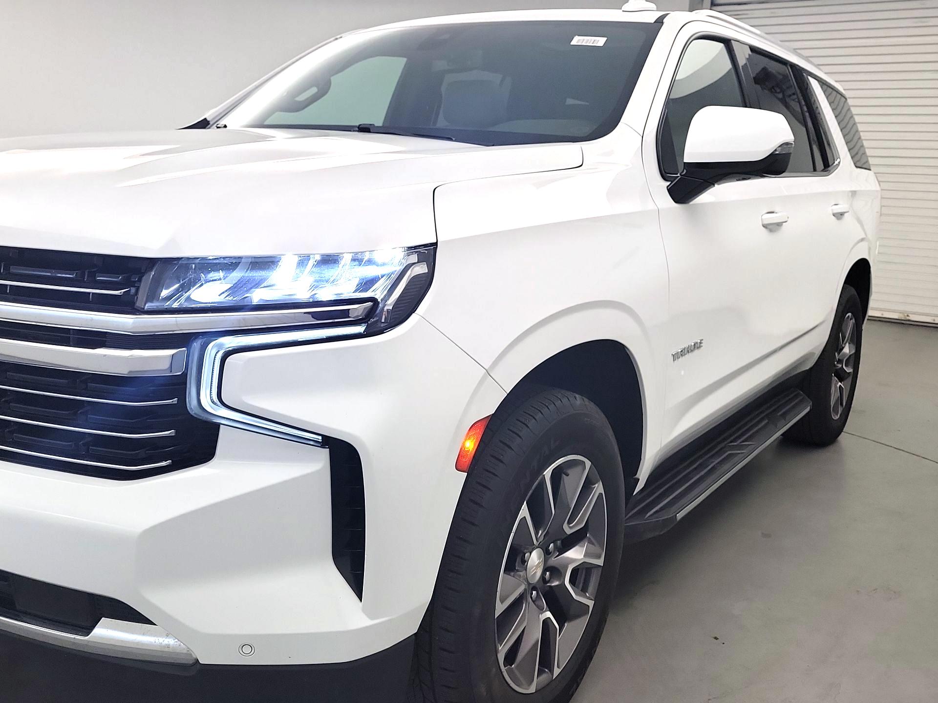 Thumbnail: 2022 Chevrolet Tahoe - 3