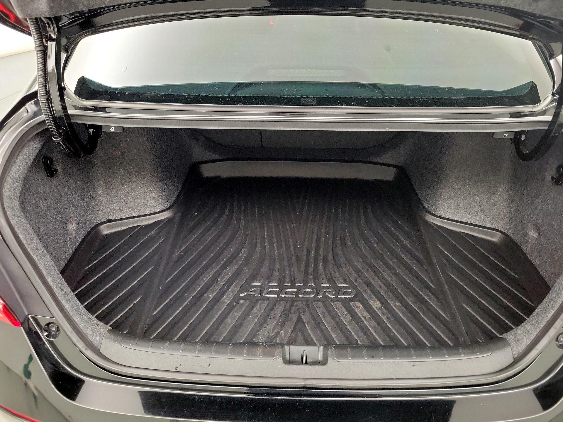 Thumbnail: 2018 Honda Accord - 20