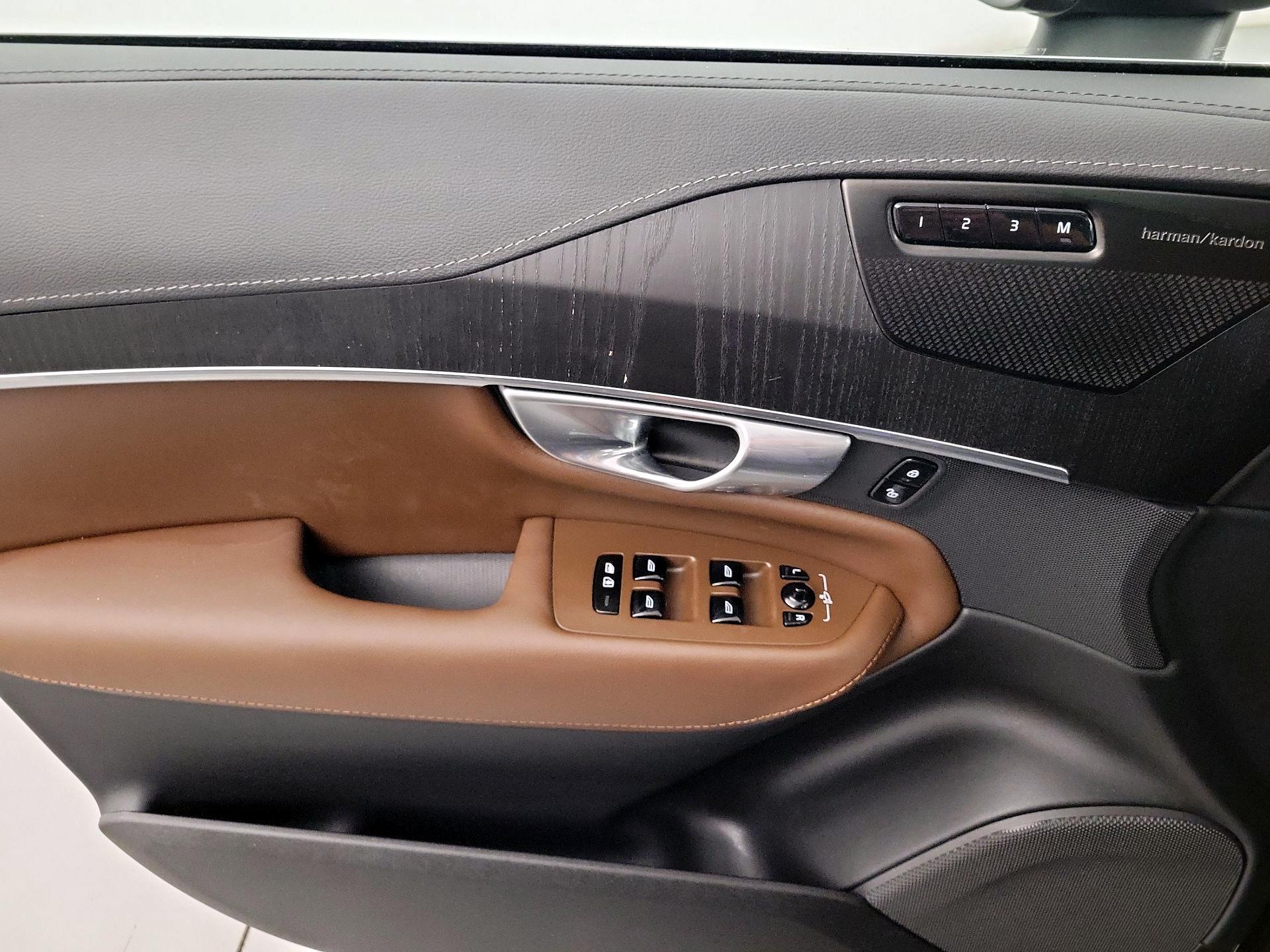 Thumbnail: 2024 Volvo XC90 - 10