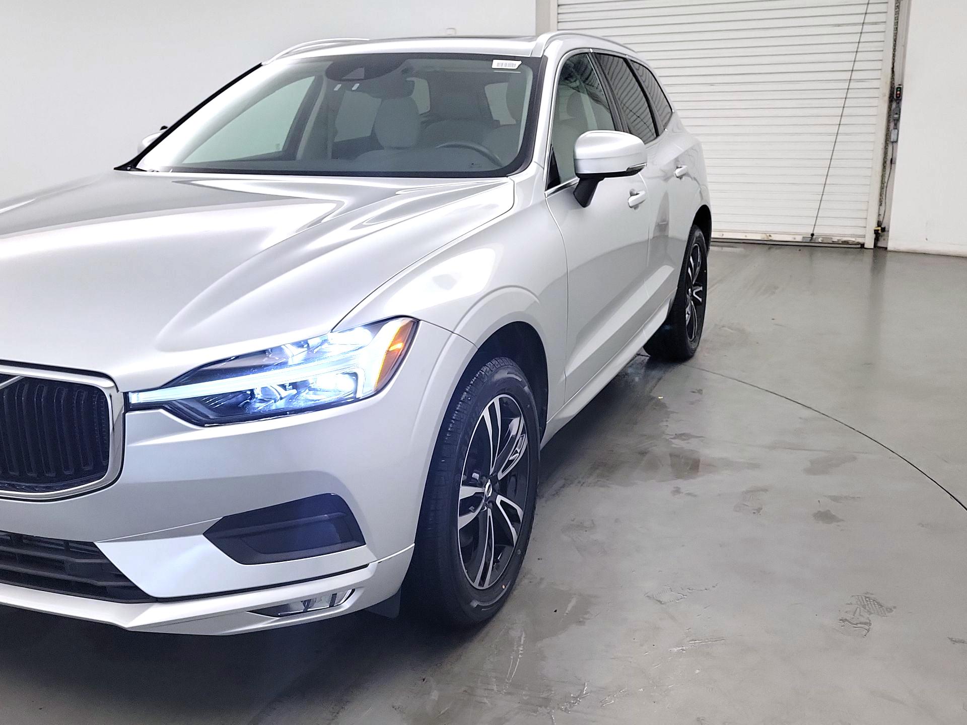 Thumbnail: 2021 Volvo XC60 - 3