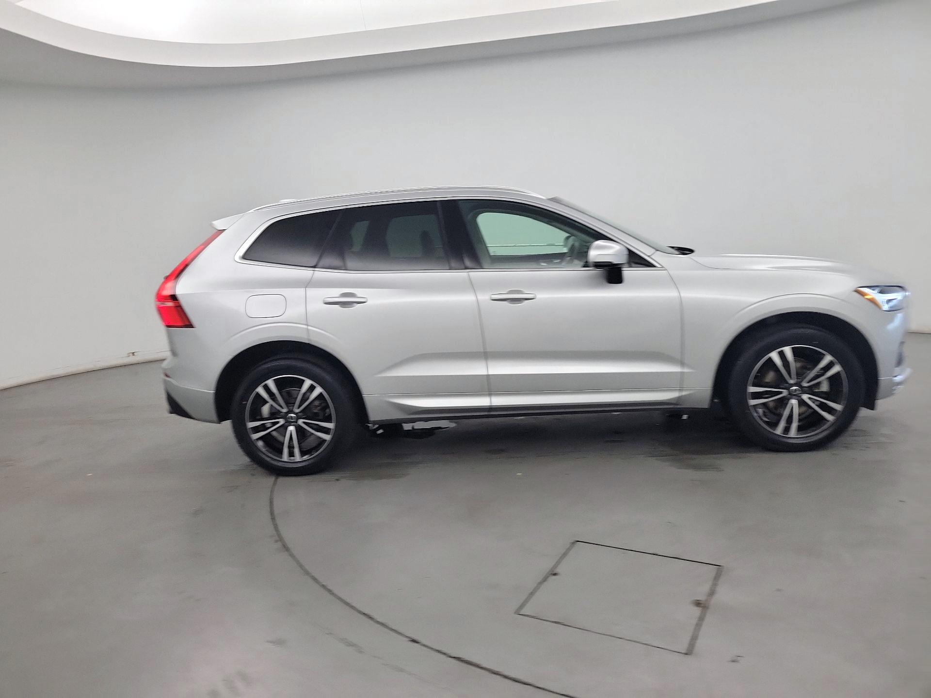 Thumbnail: 2021 Volvo XC60 - 4
