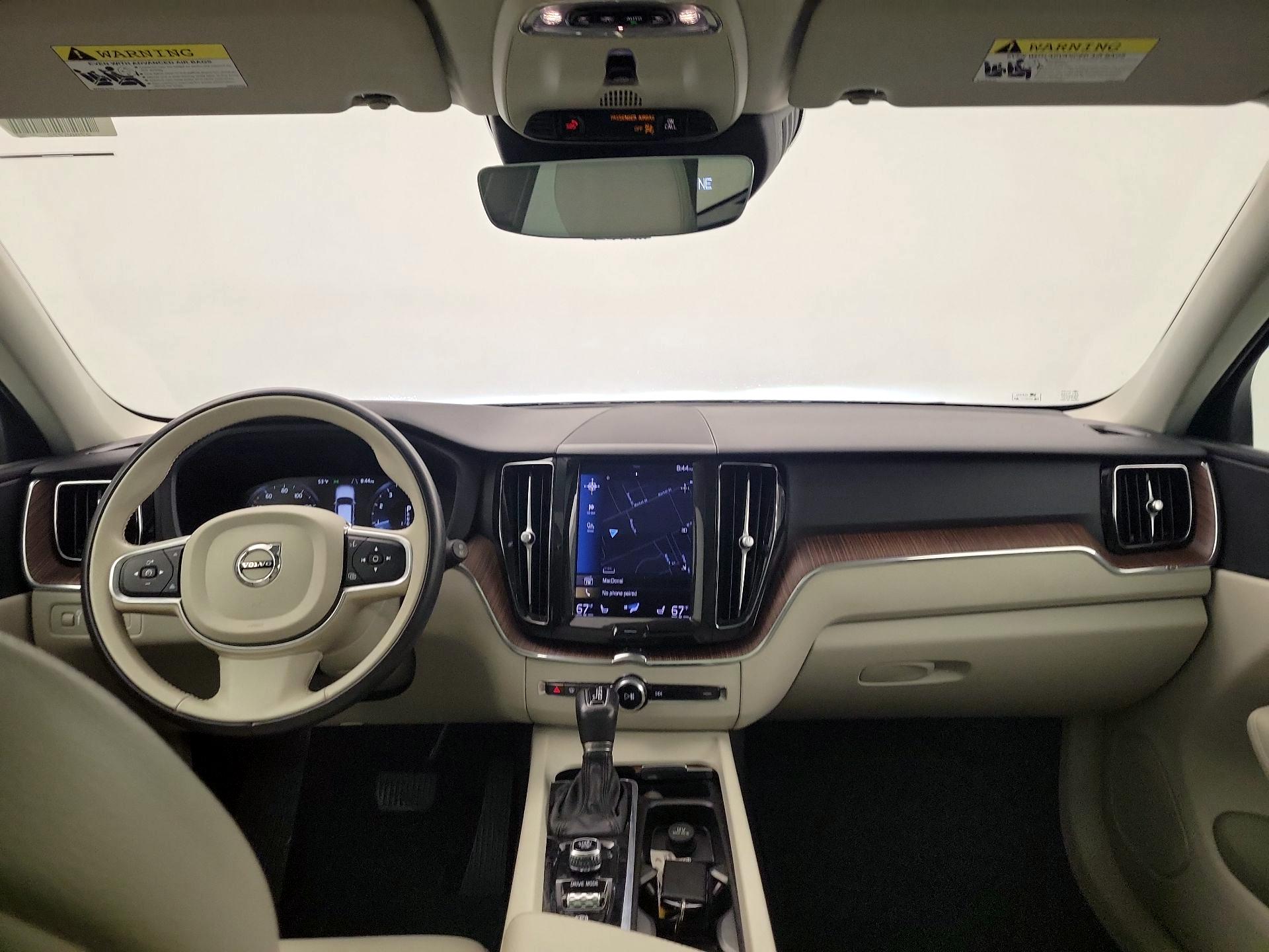 Thumbnail: 2021 Volvo XC60 - 8