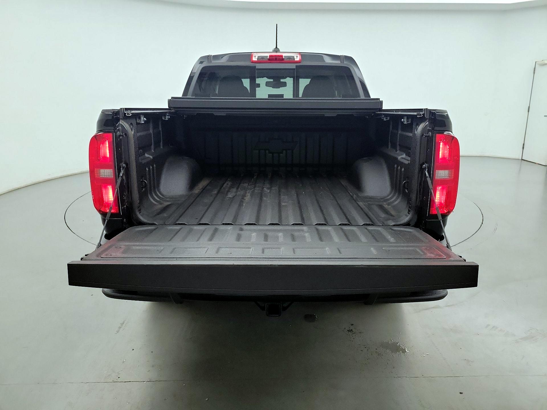 Thumbnail: 2021 Chevrolet Colorado - 18