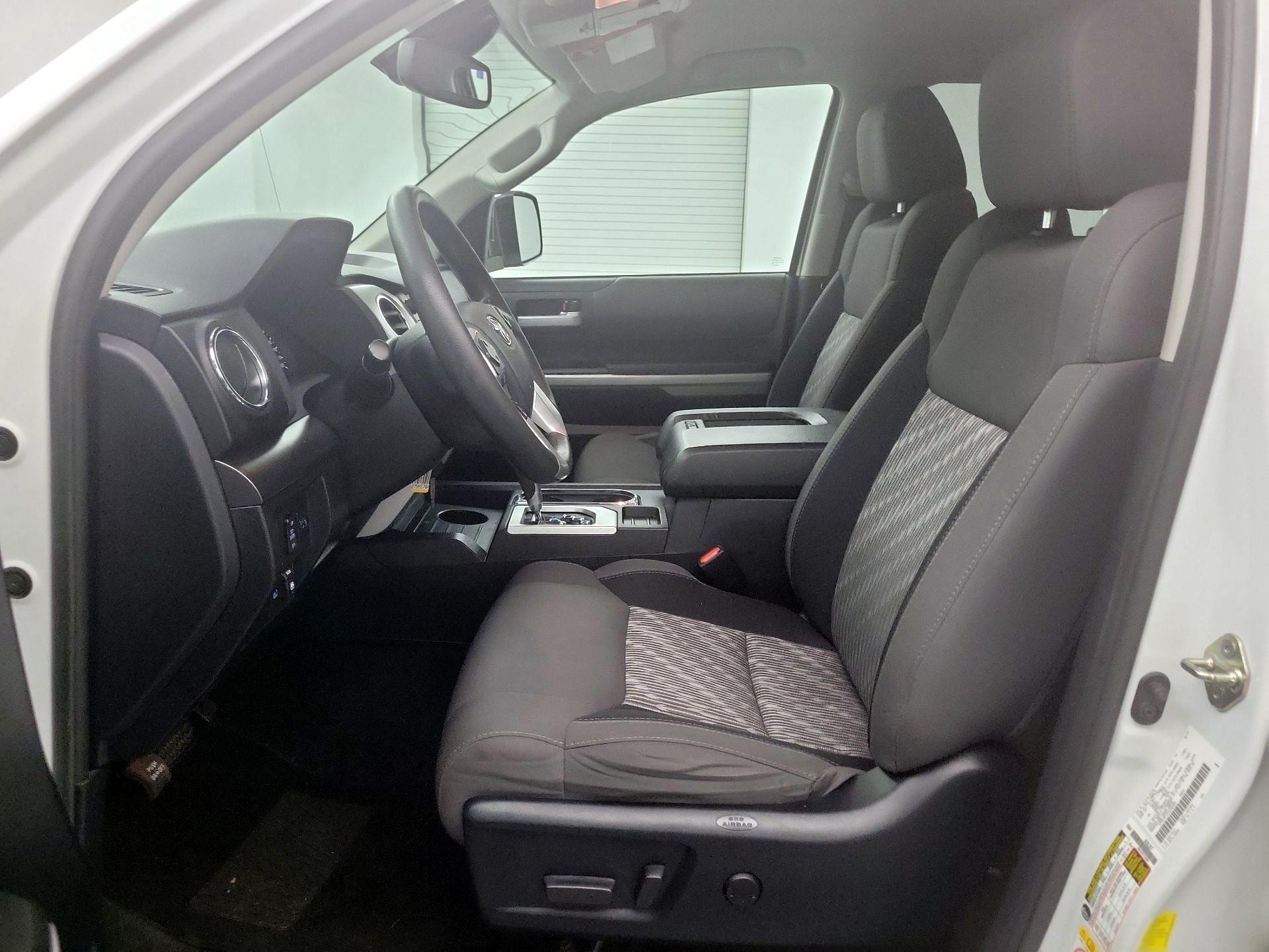 Thumbnail: 2018 Toyota Tundra - 9