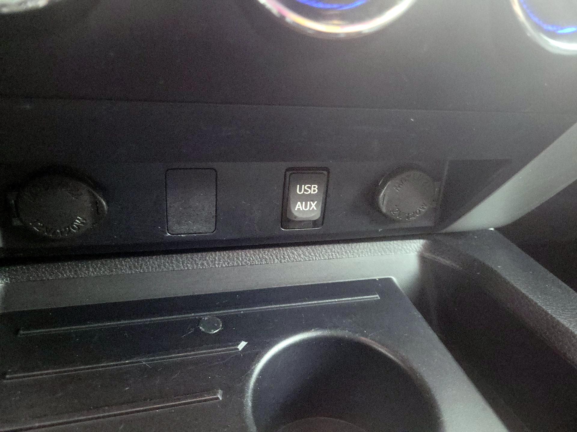 Thumbnail: 2018 Toyota Tundra - 16