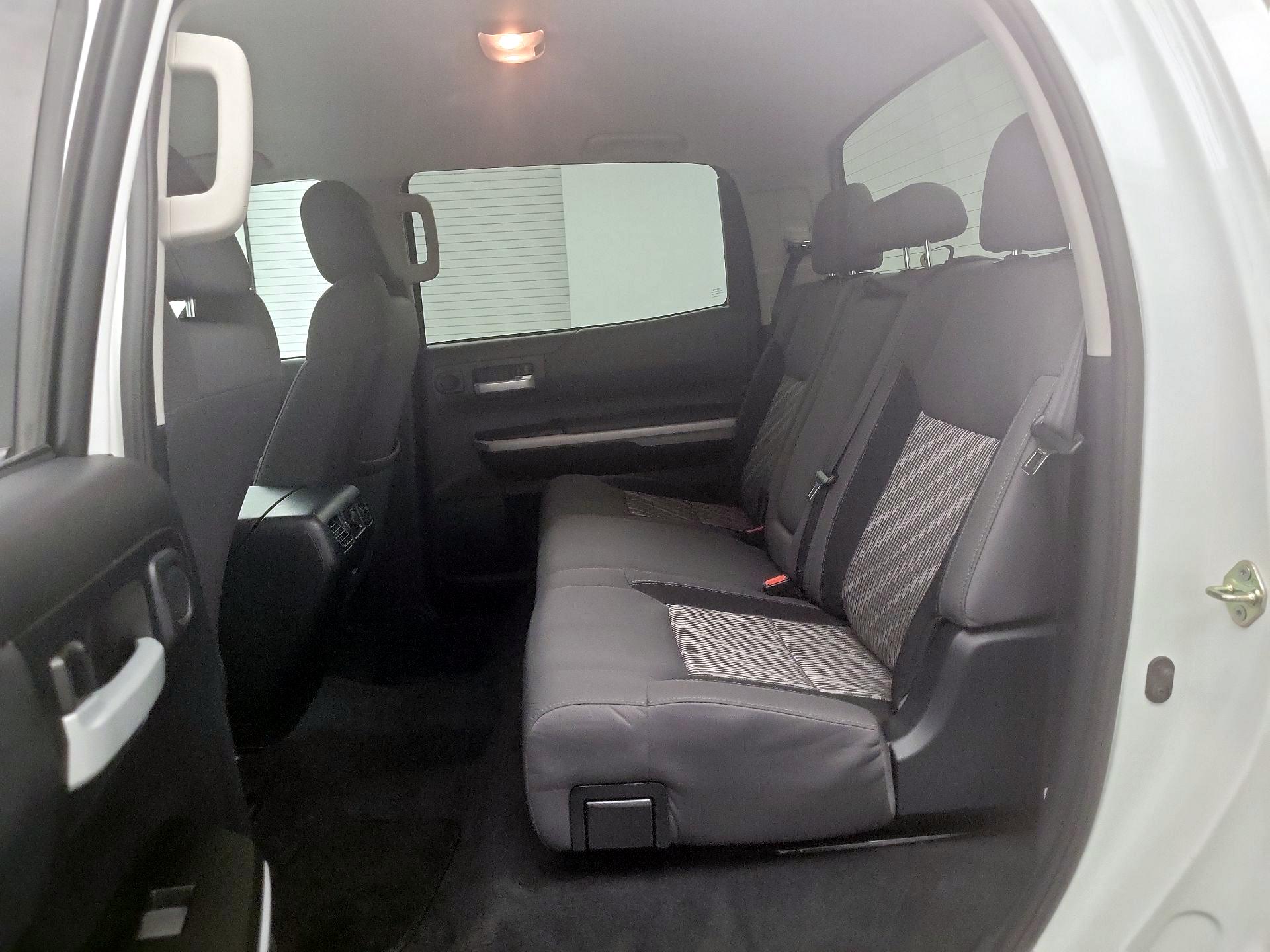 Thumbnail: 2018 Toyota Tundra - 17