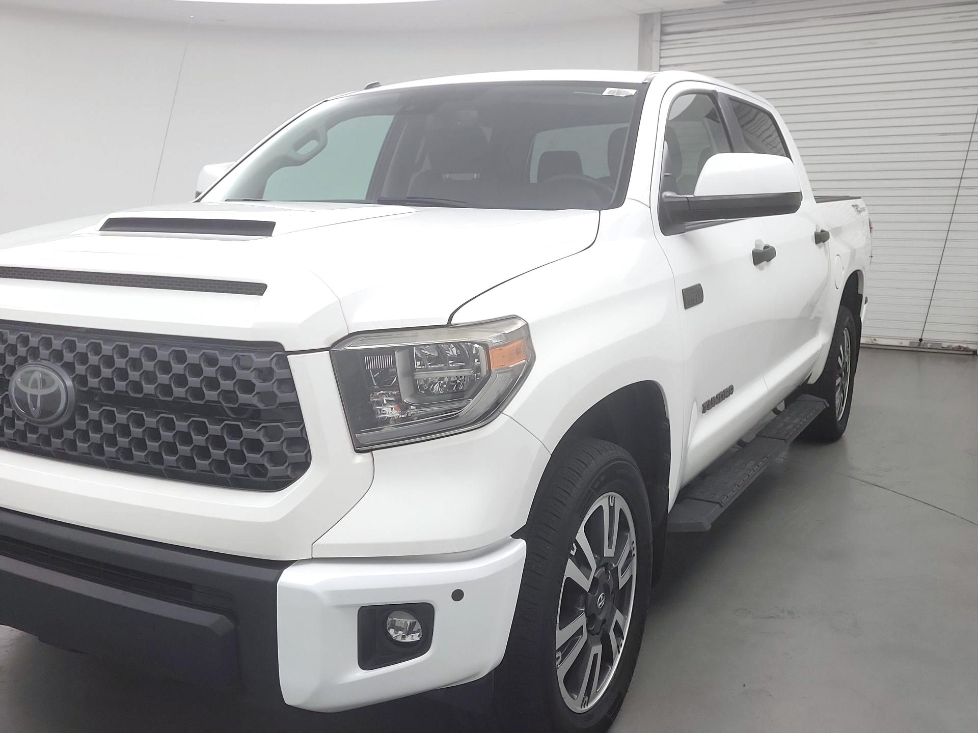 Thumbnail: 2018 Toyota Tundra - 3