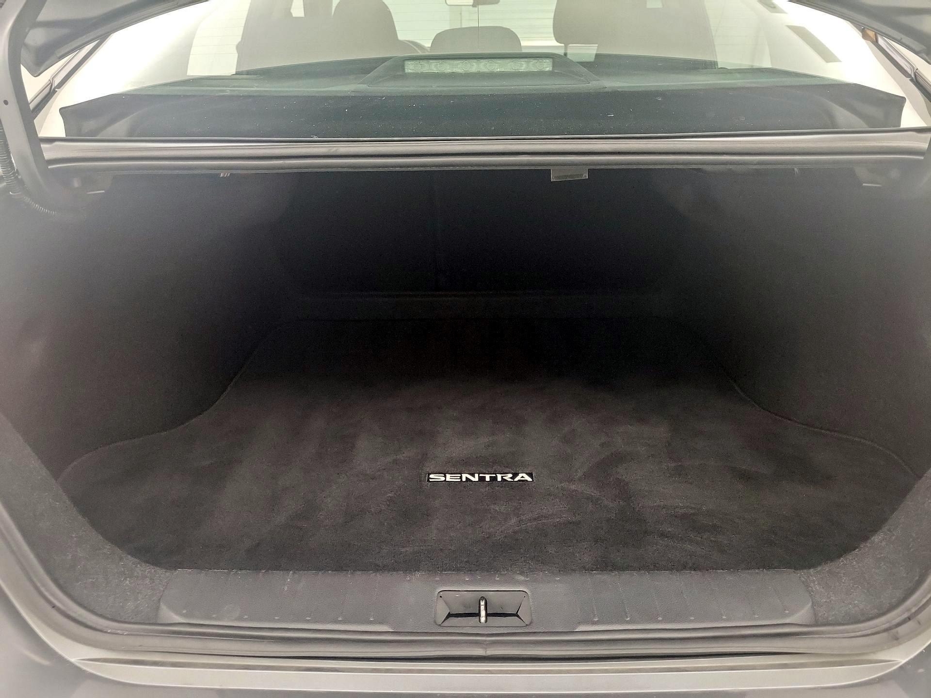 Thumbnail: 2022 Nissan Sentra - 18
