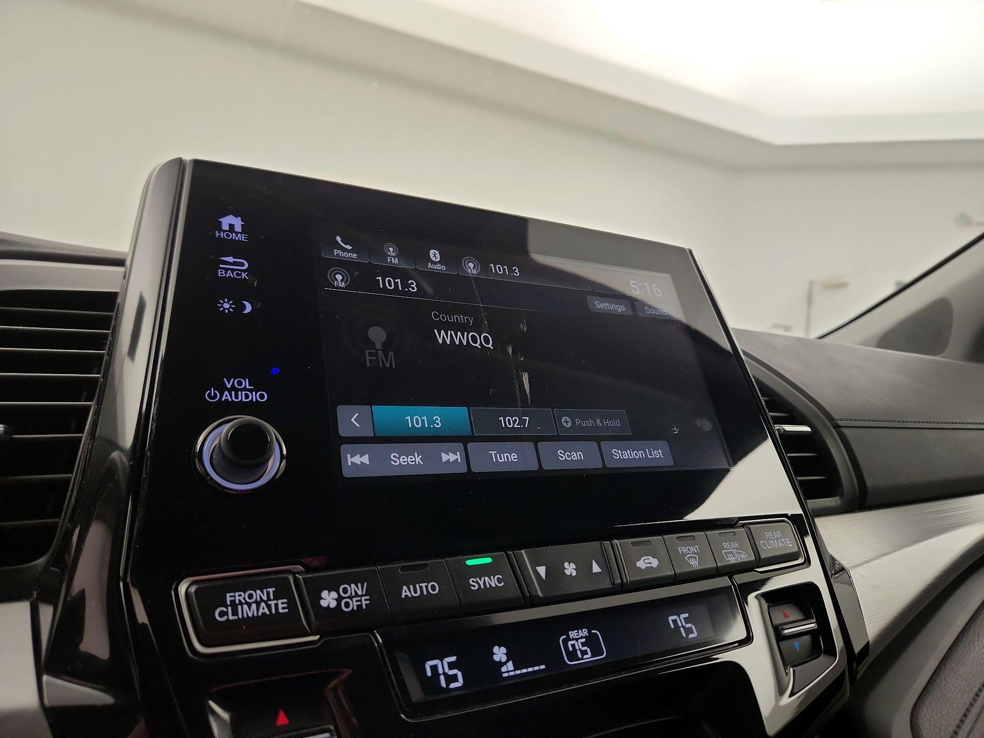 Thumbnail: 2018 Honda Odyssey - 13