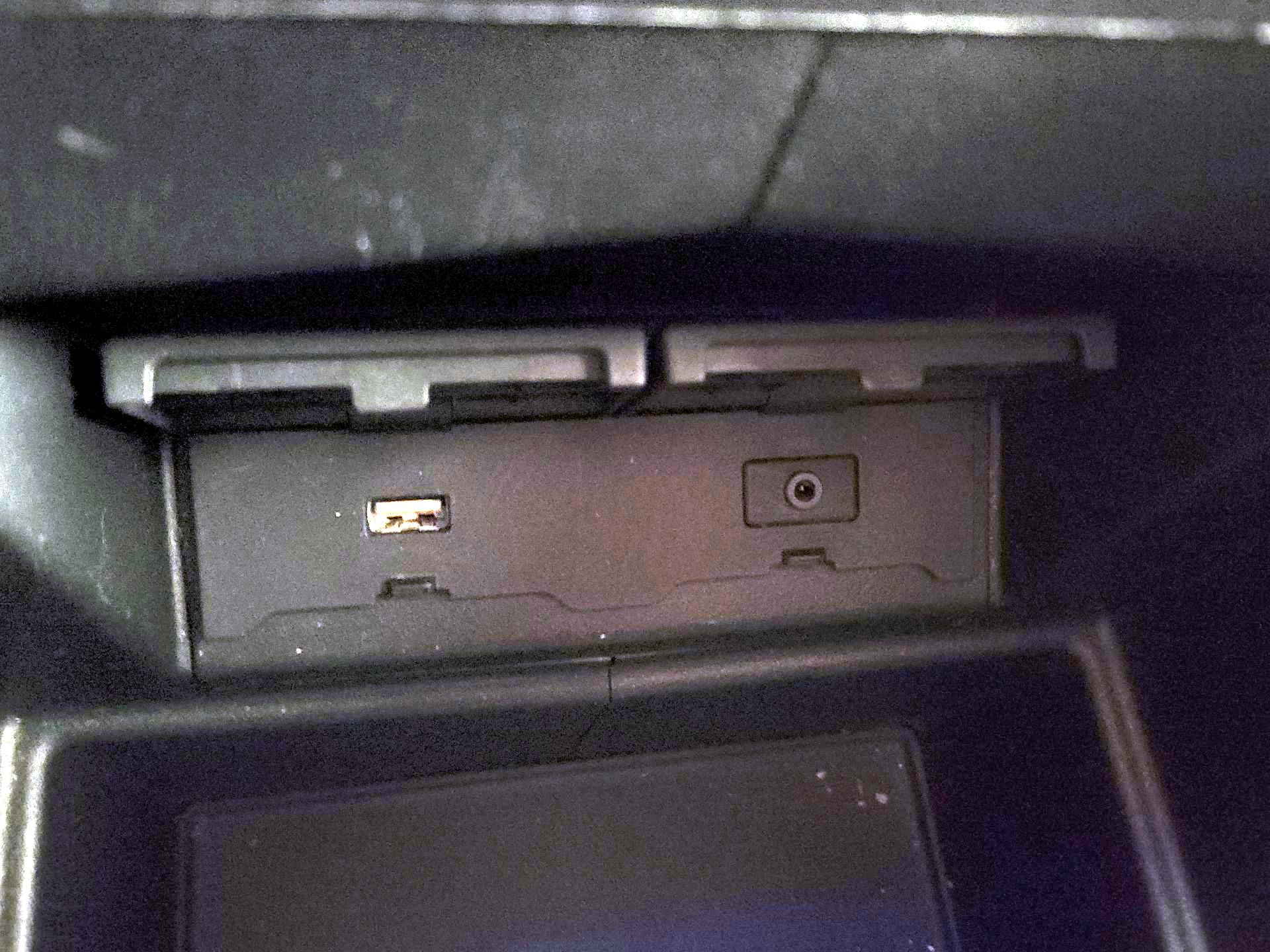 Thumbnail: 2018 Honda Odyssey - 16