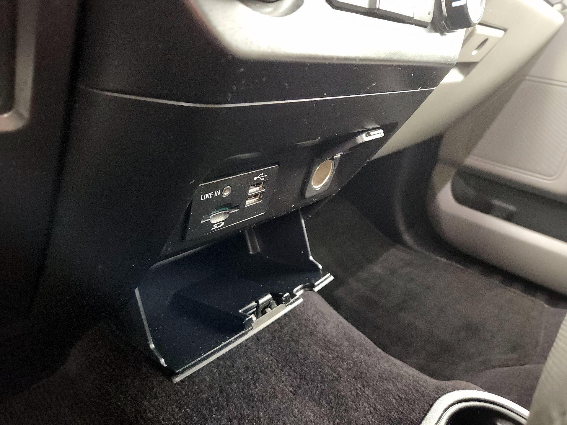 Thumbnail: 2015 Ford F-150 - 16