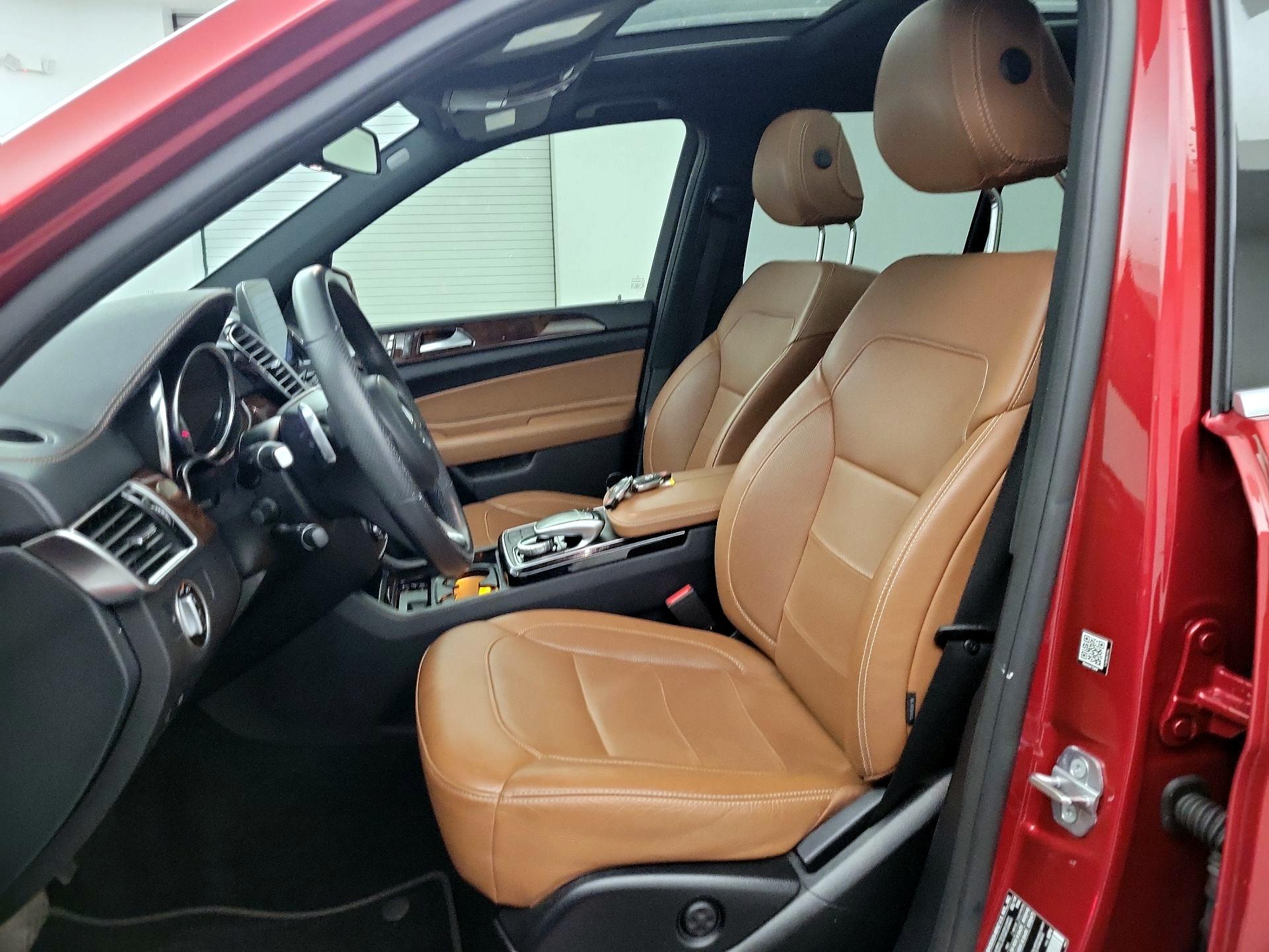 Thumbnail: 2019 Mercedes-Benz GLS - 9