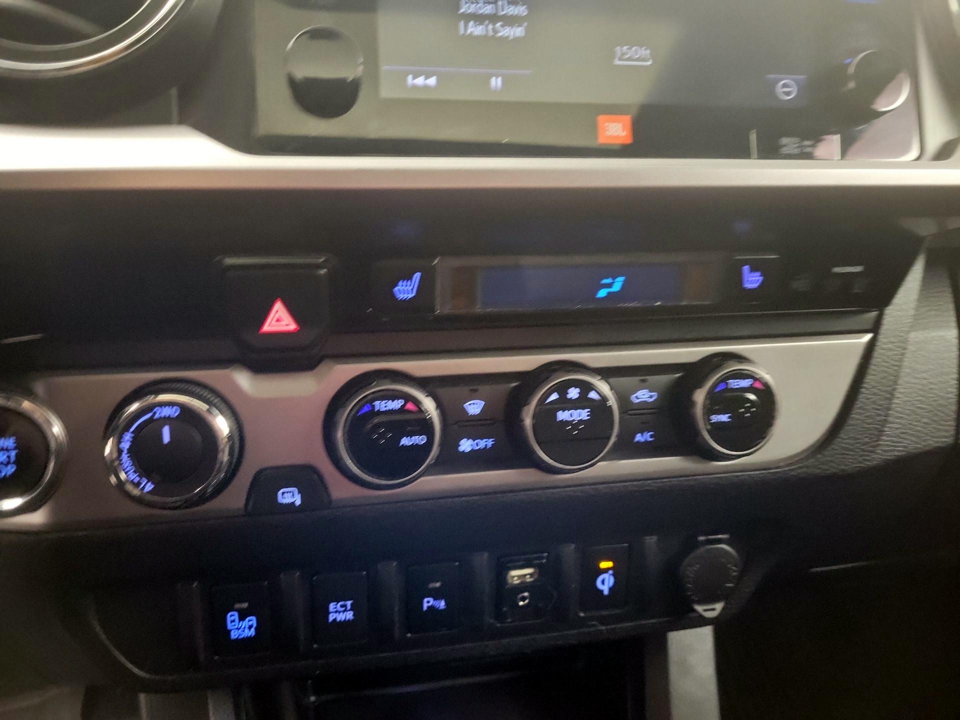 Thumbnail: 2017 Toyota Tacoma - 14