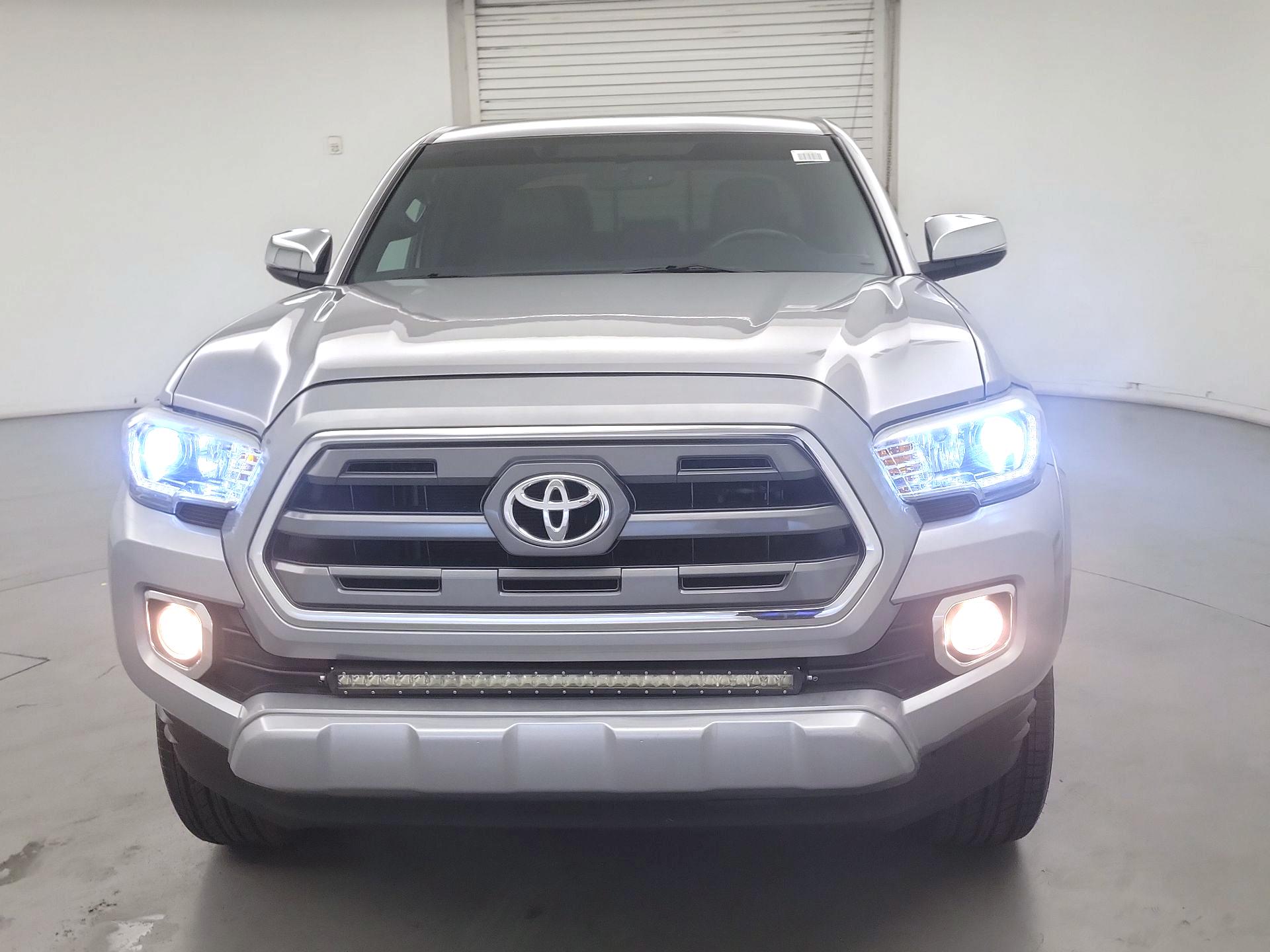 Thumbnail: 2017 Toyota Tacoma - 2