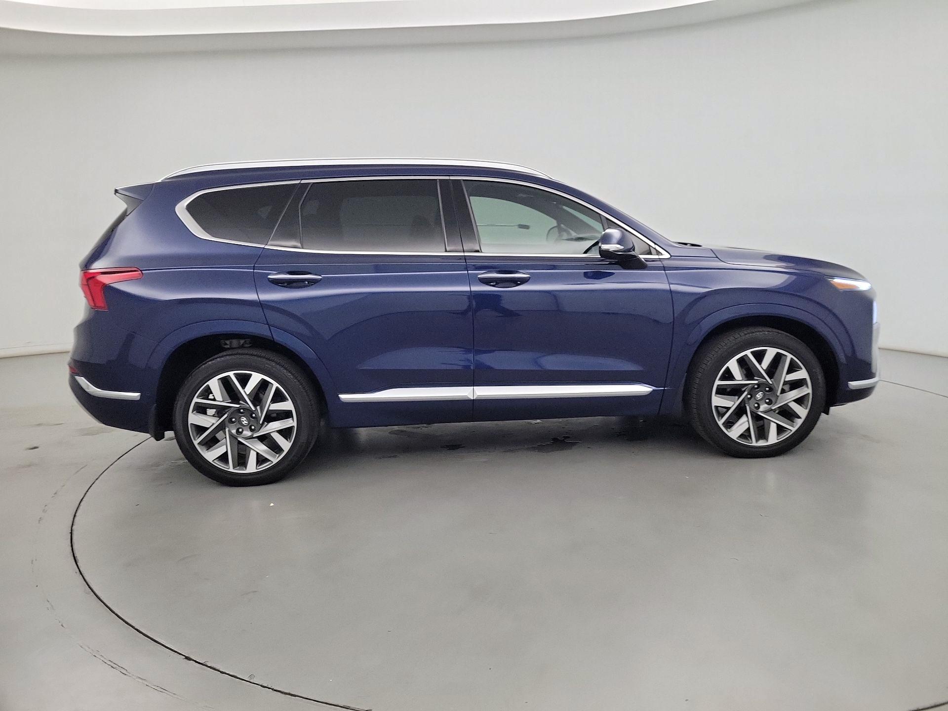 Thumbnail: 2022 Hyundai Santa Fe - 4