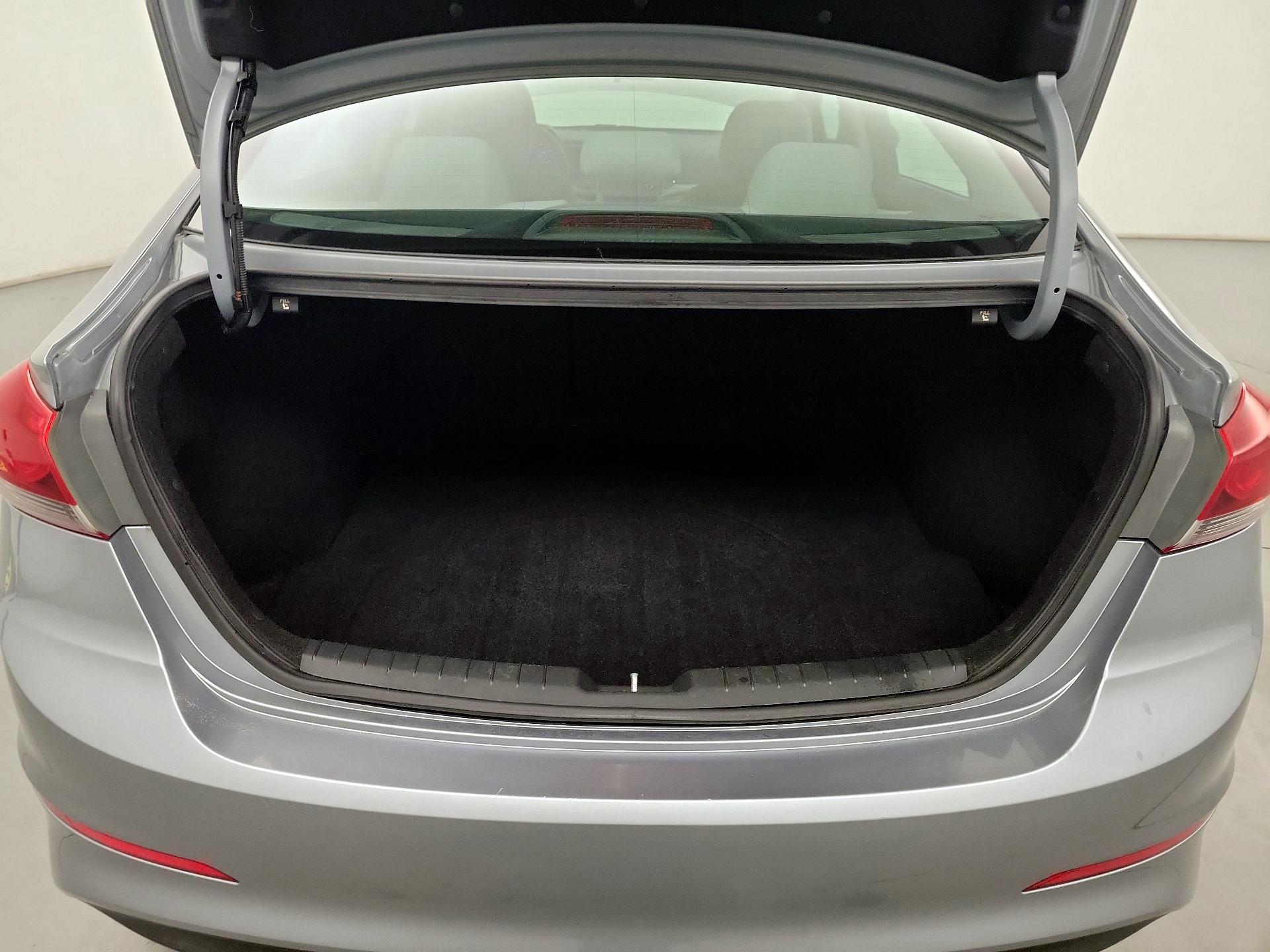 Thumbnail: 2017 Hyundai Elantra - 18