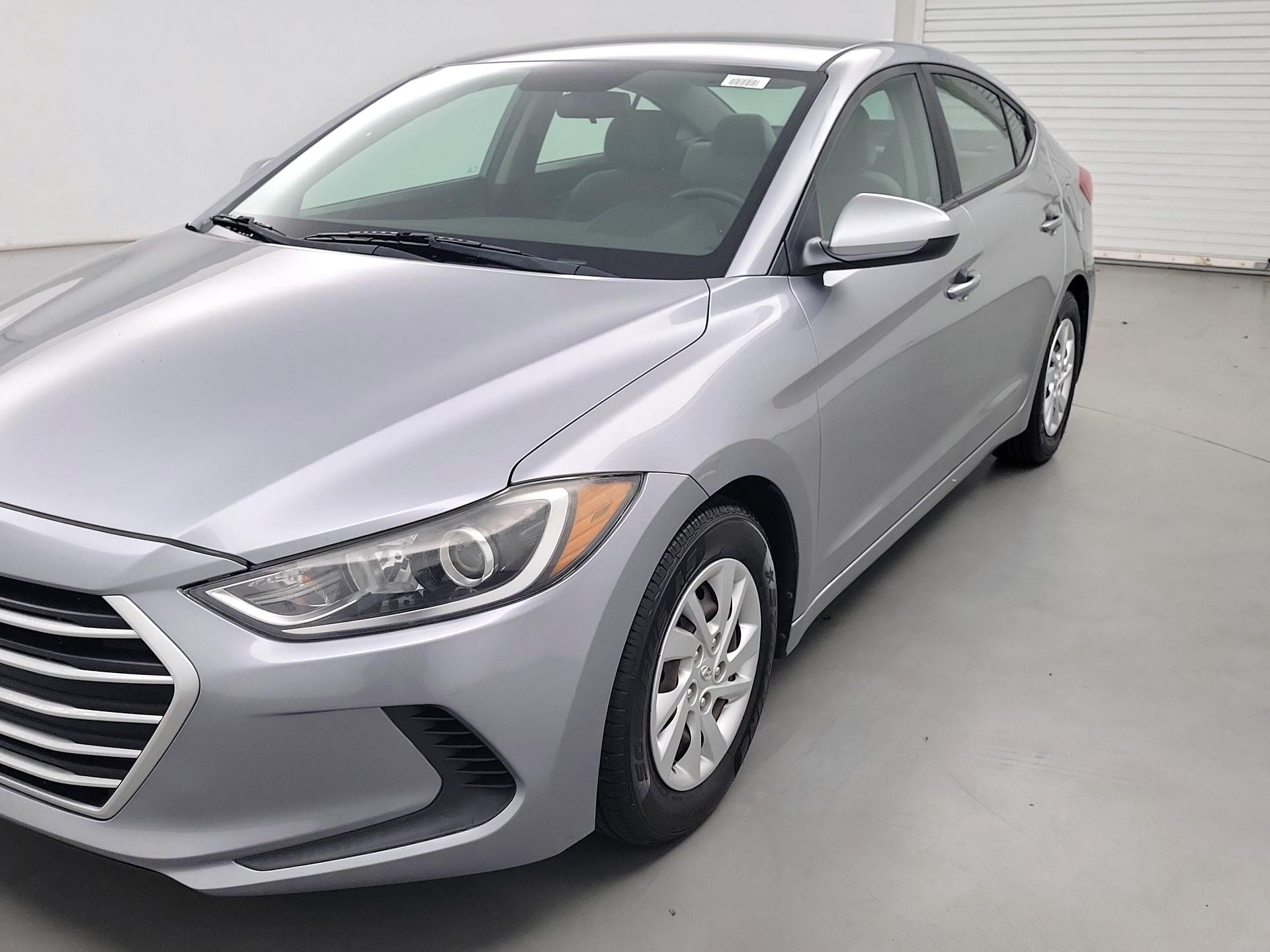 Thumbnail: 2017 Hyundai Elantra - 3