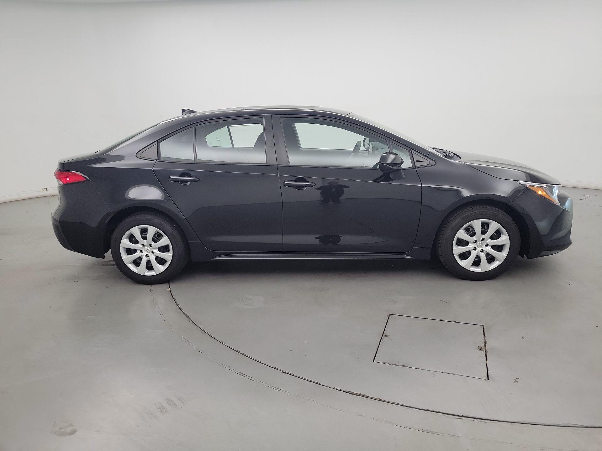 Thumbnail: 2022 Toyota Corolla - 4