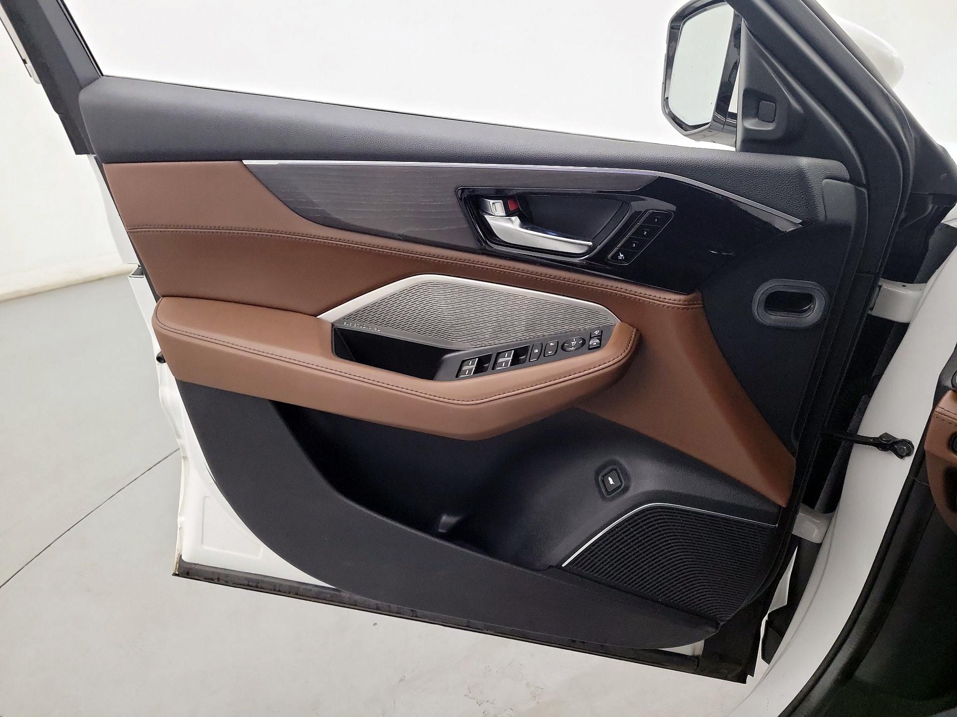 Thumbnail: 2023 Acura MDX - 10