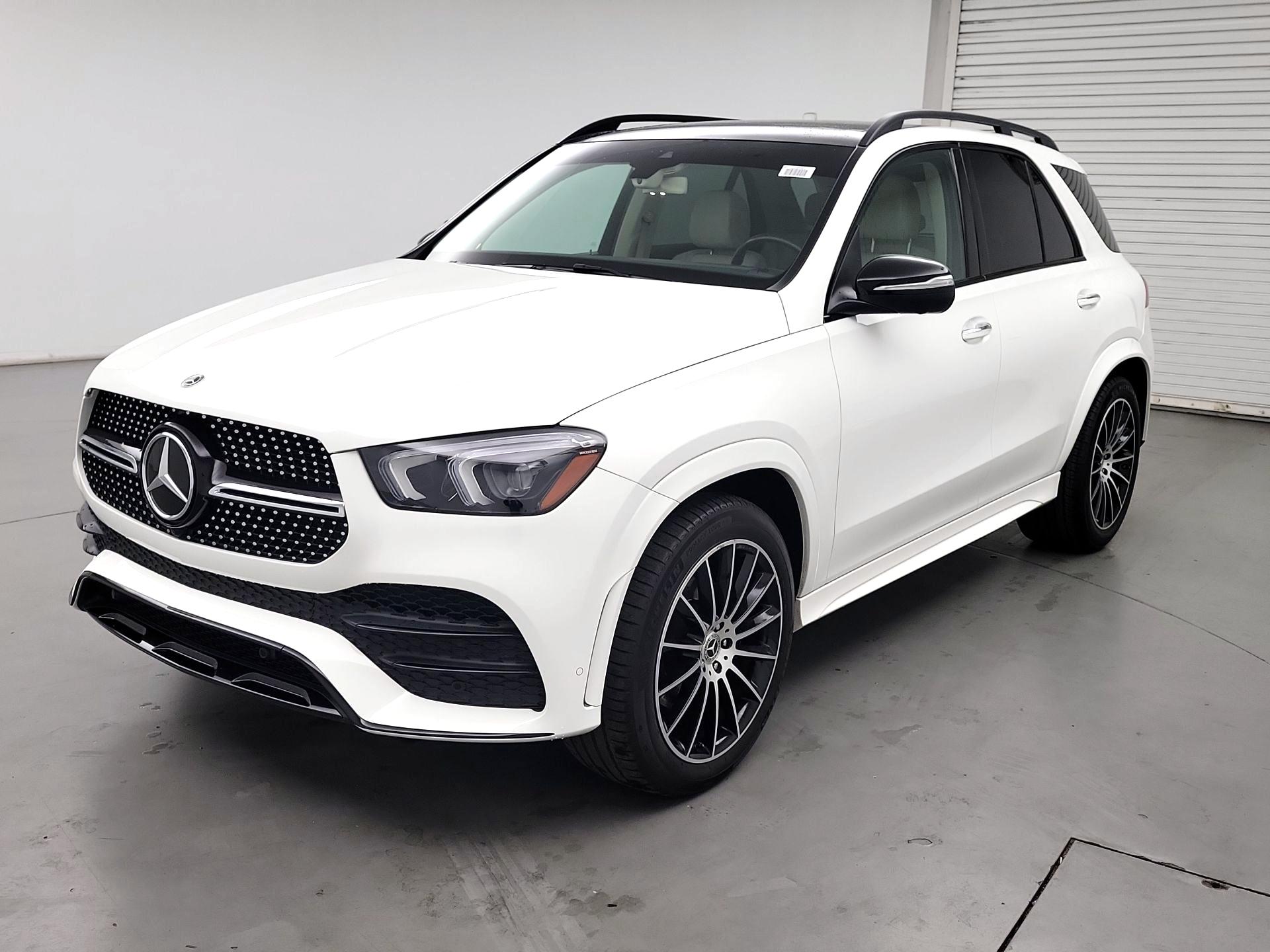 Thumbnail: 2020 Mercedes-Benz GLE - 3