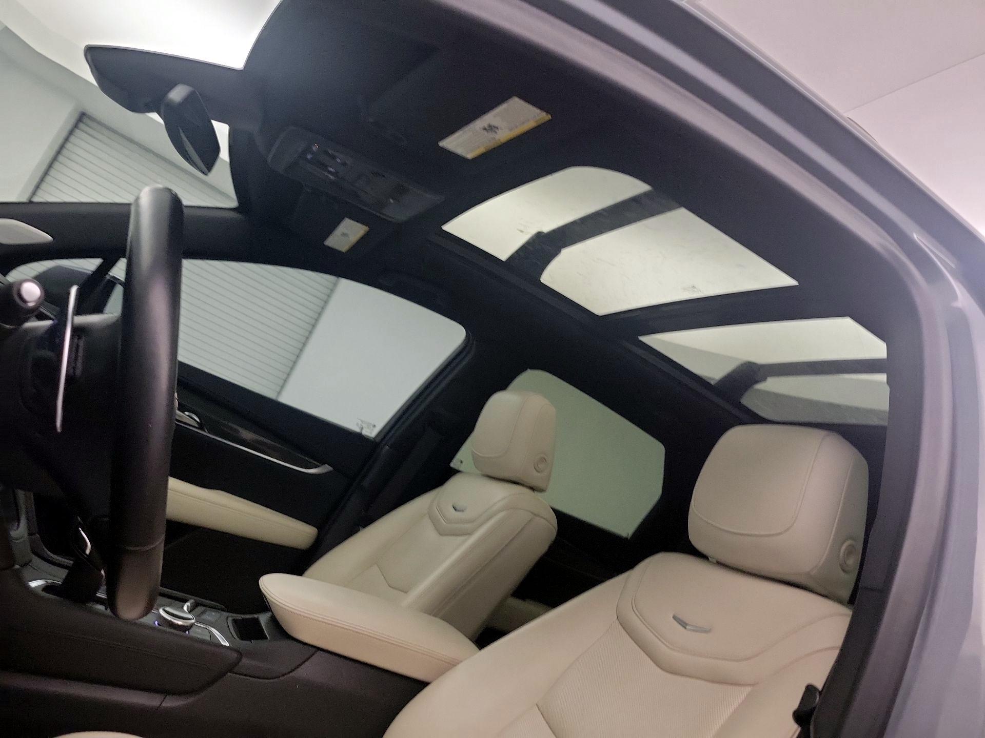 Thumbnail: 2021 Cadillac XT5 - 17