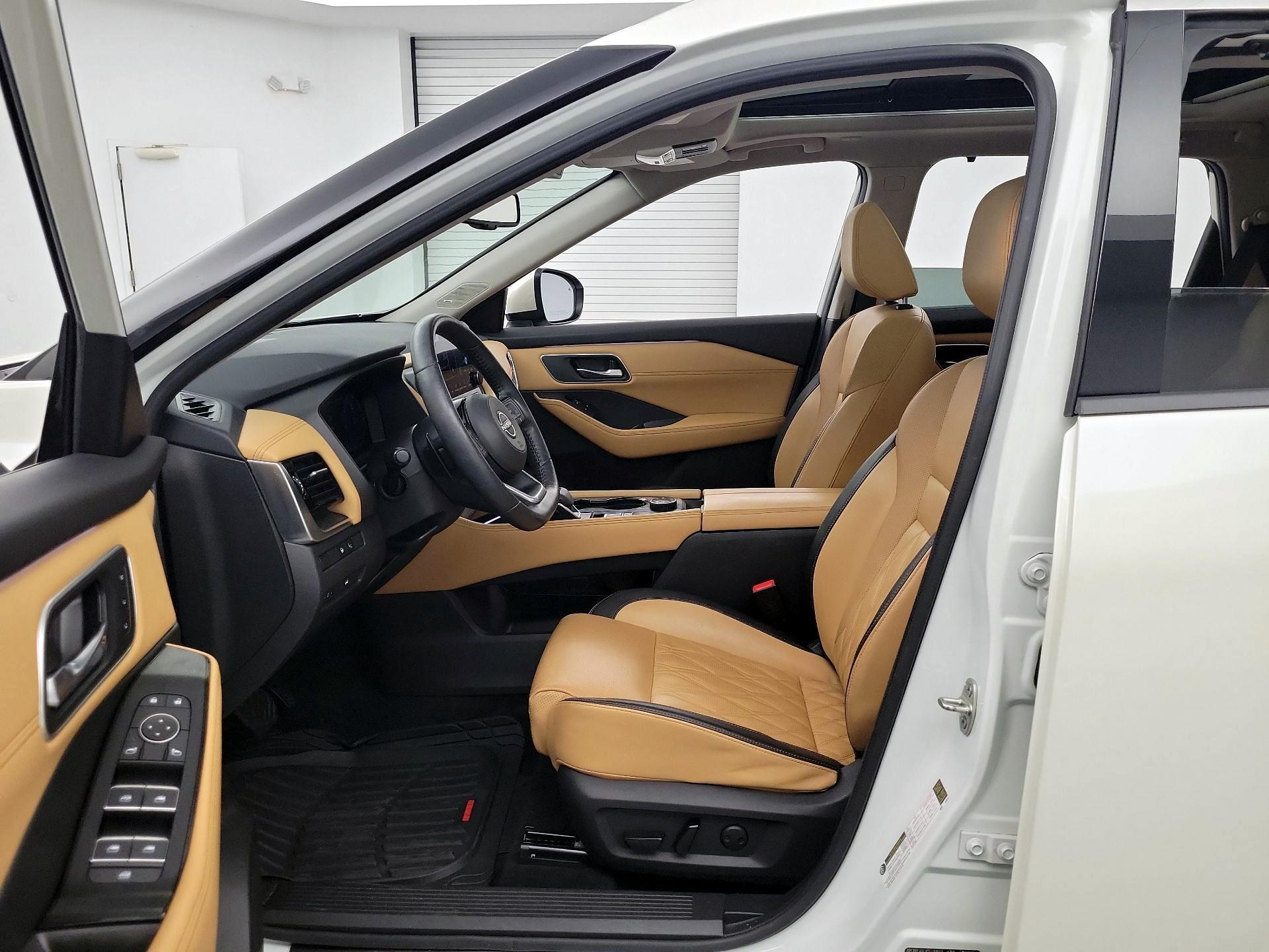 Thumbnail: 2023 Nissan Rogue - 9