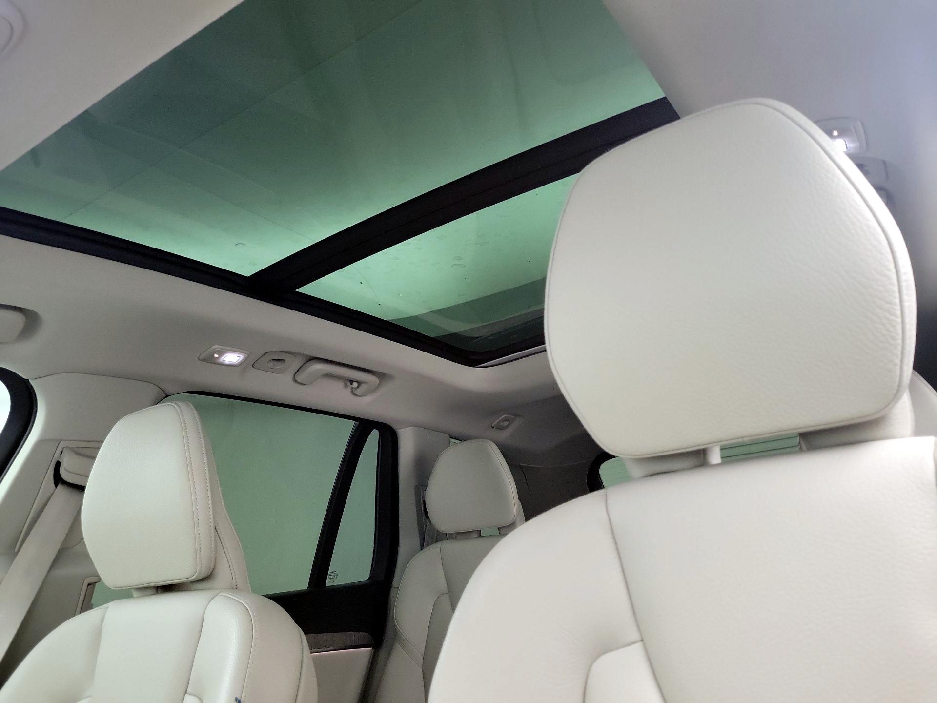 Thumbnail: 2023 Volvo XC90 - 17