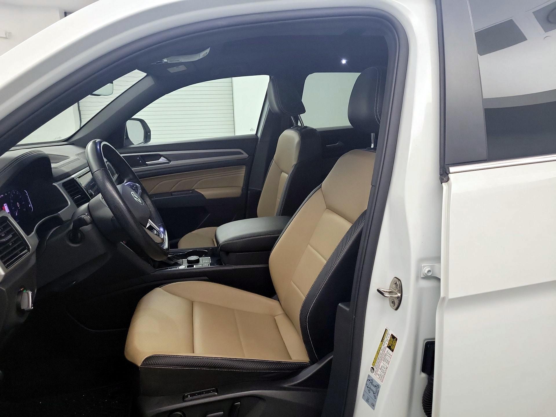 Thumbnail: 2021 Volkswagen Atlas - 9