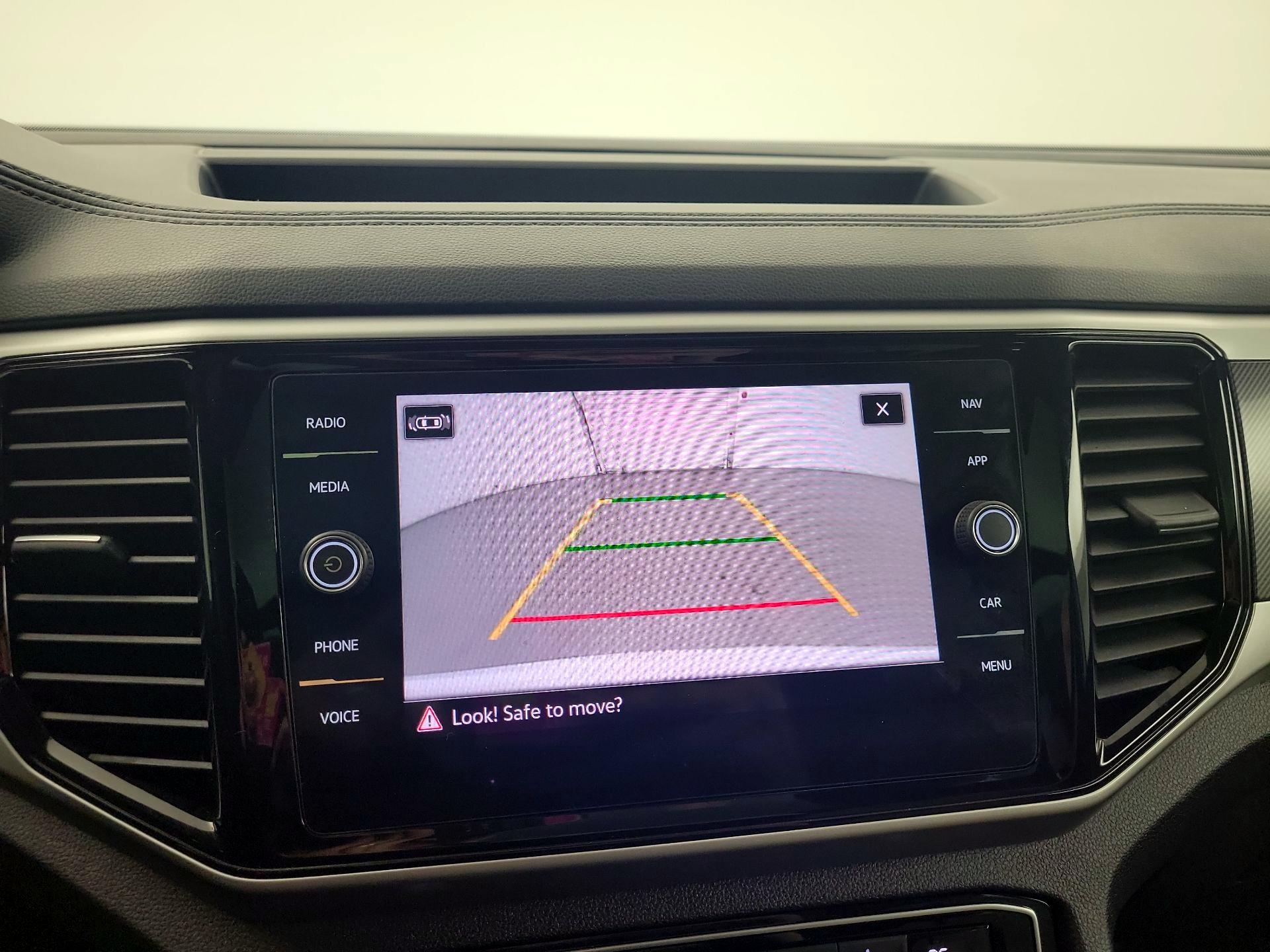 Thumbnail: 2021 Volkswagen Atlas - 12