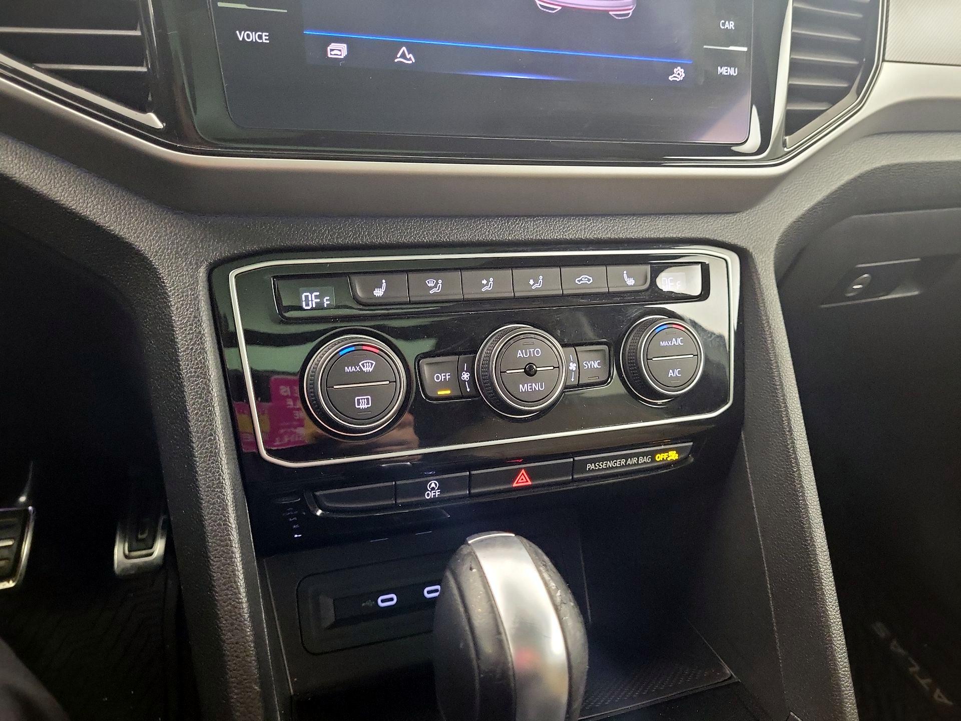 Thumbnail: 2021 Volkswagen Atlas - 14