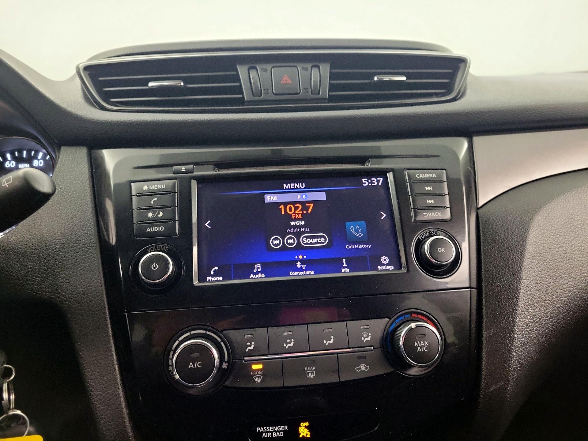 Thumbnail: 2019 Nissan Rogue Sport - 12