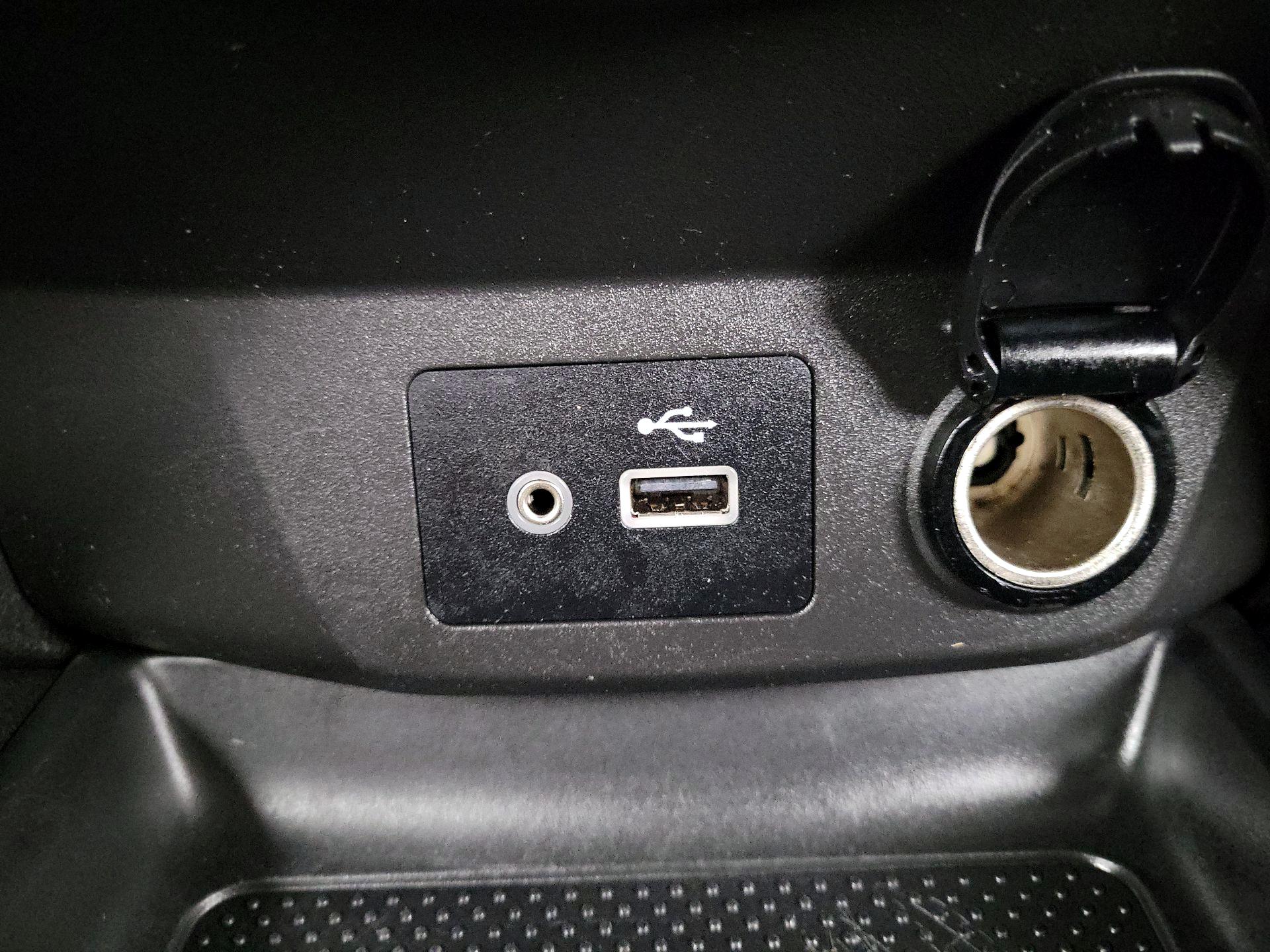 Thumbnail: 2019 Nissan Rogue Sport - 15