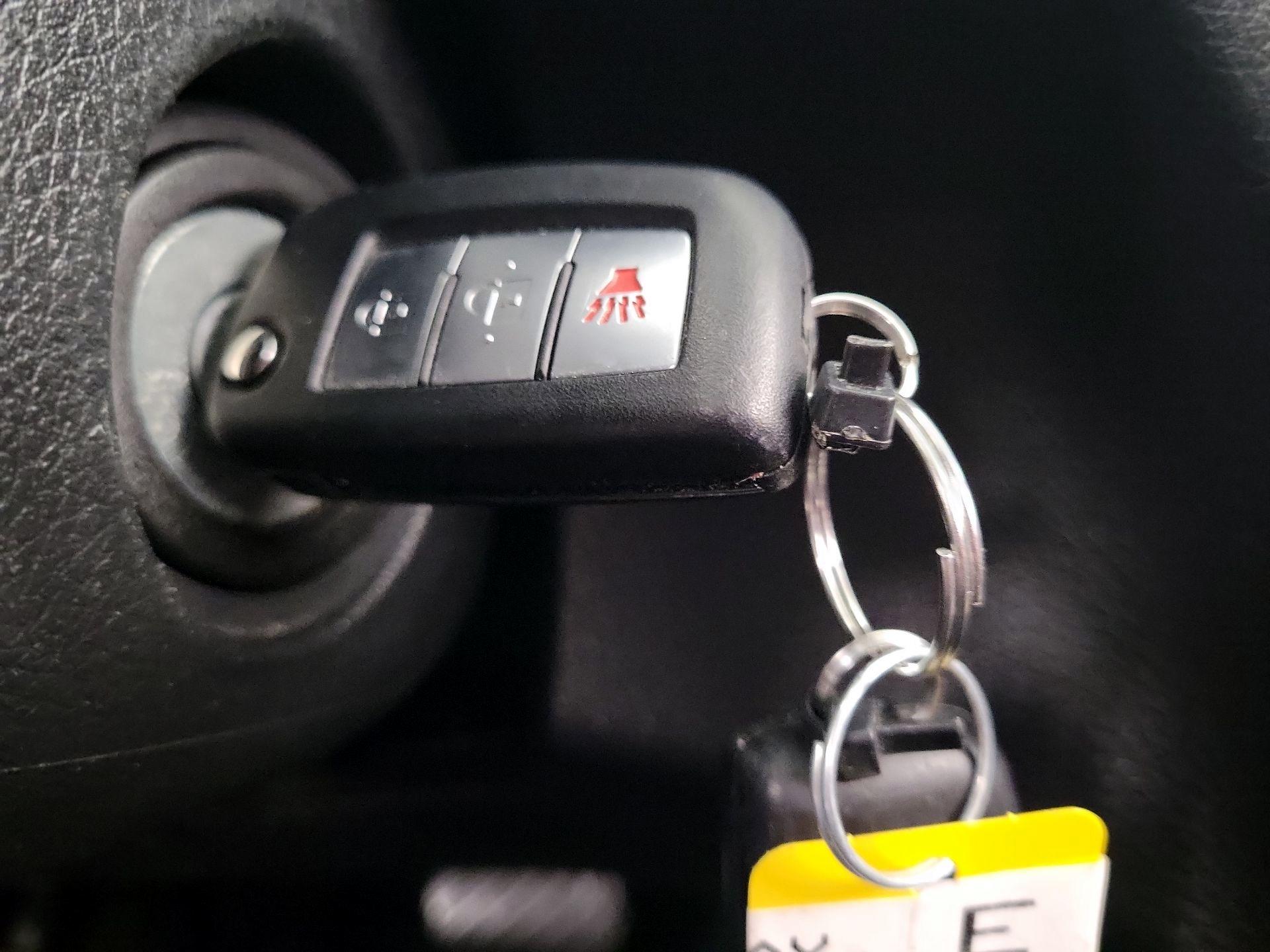 Thumbnail: 2019 Nissan Rogue Sport - 19