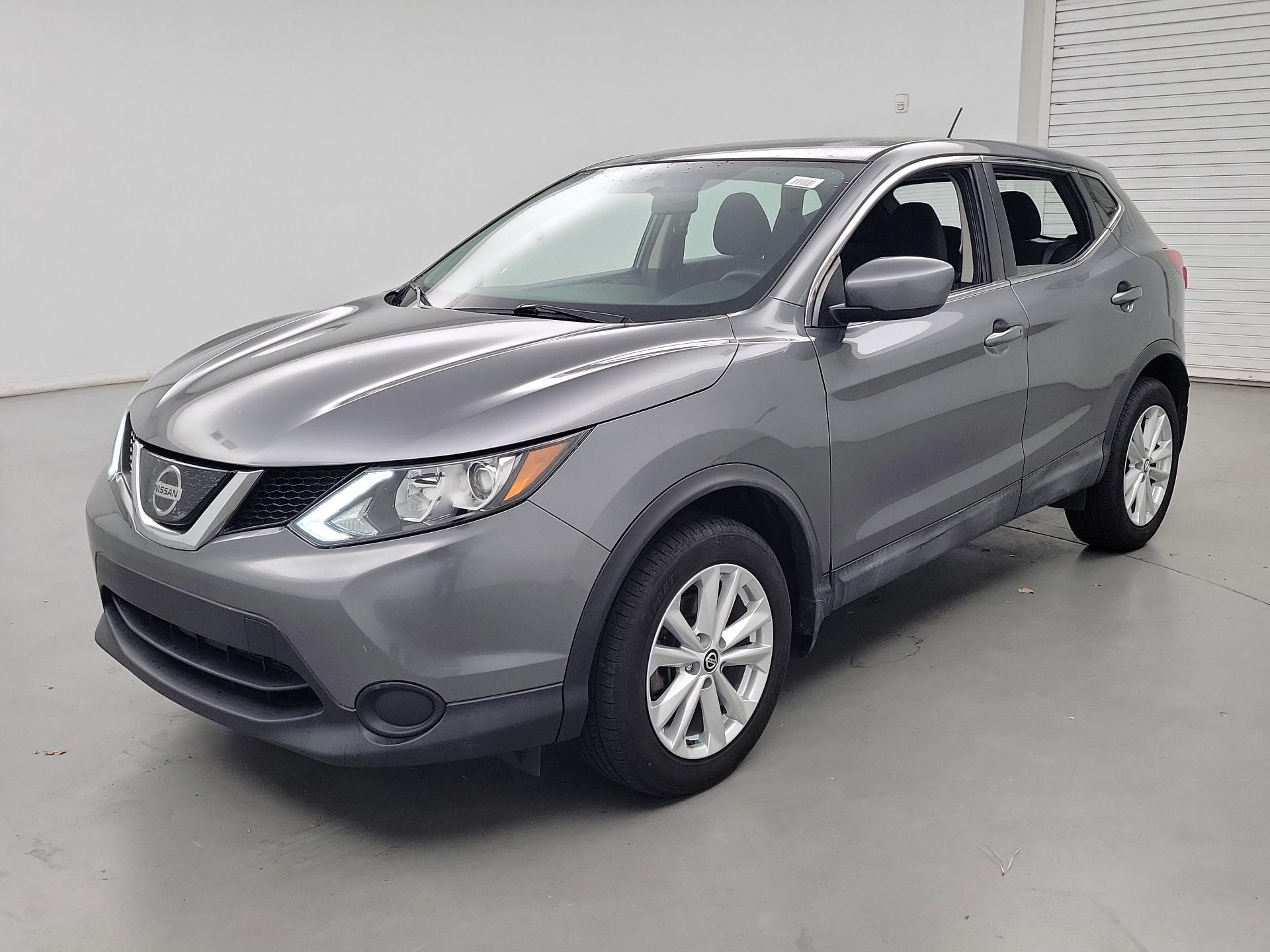 Thumbnail: 2019 Nissan Rogue Sport - 3