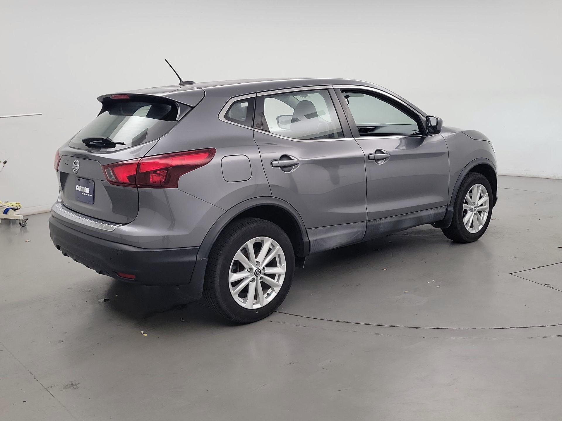 Thumbnail: 2019 Nissan Rogue Sport - 5