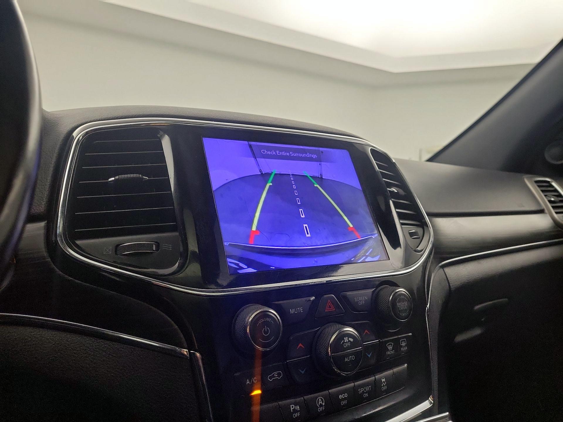 Thumbnail: 2020 Jeep Grand Cherokee - 13