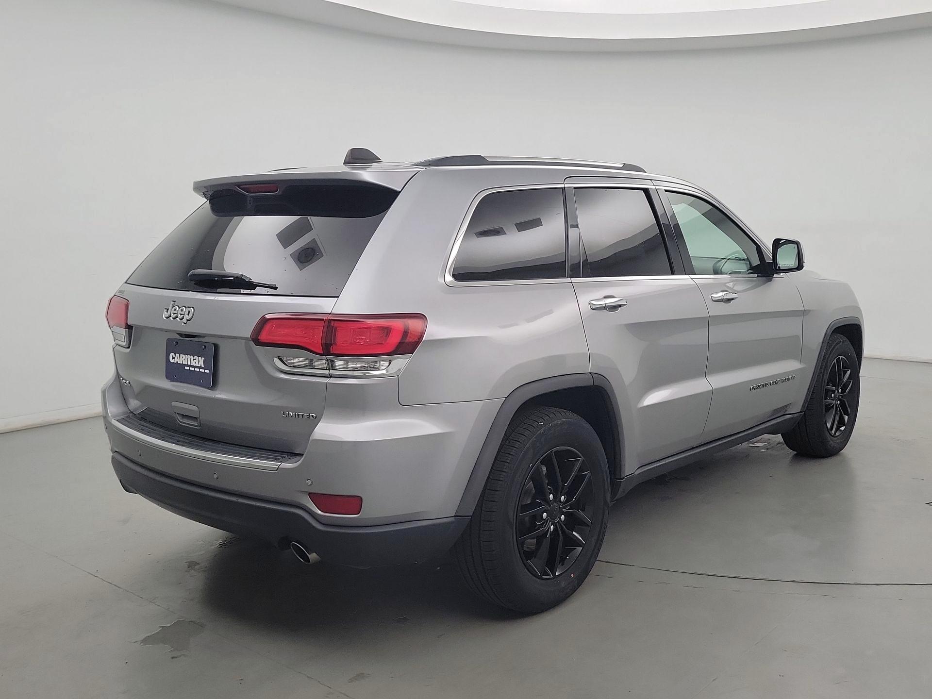 Thumbnail: 2020 Jeep Grand Cherokee - 5