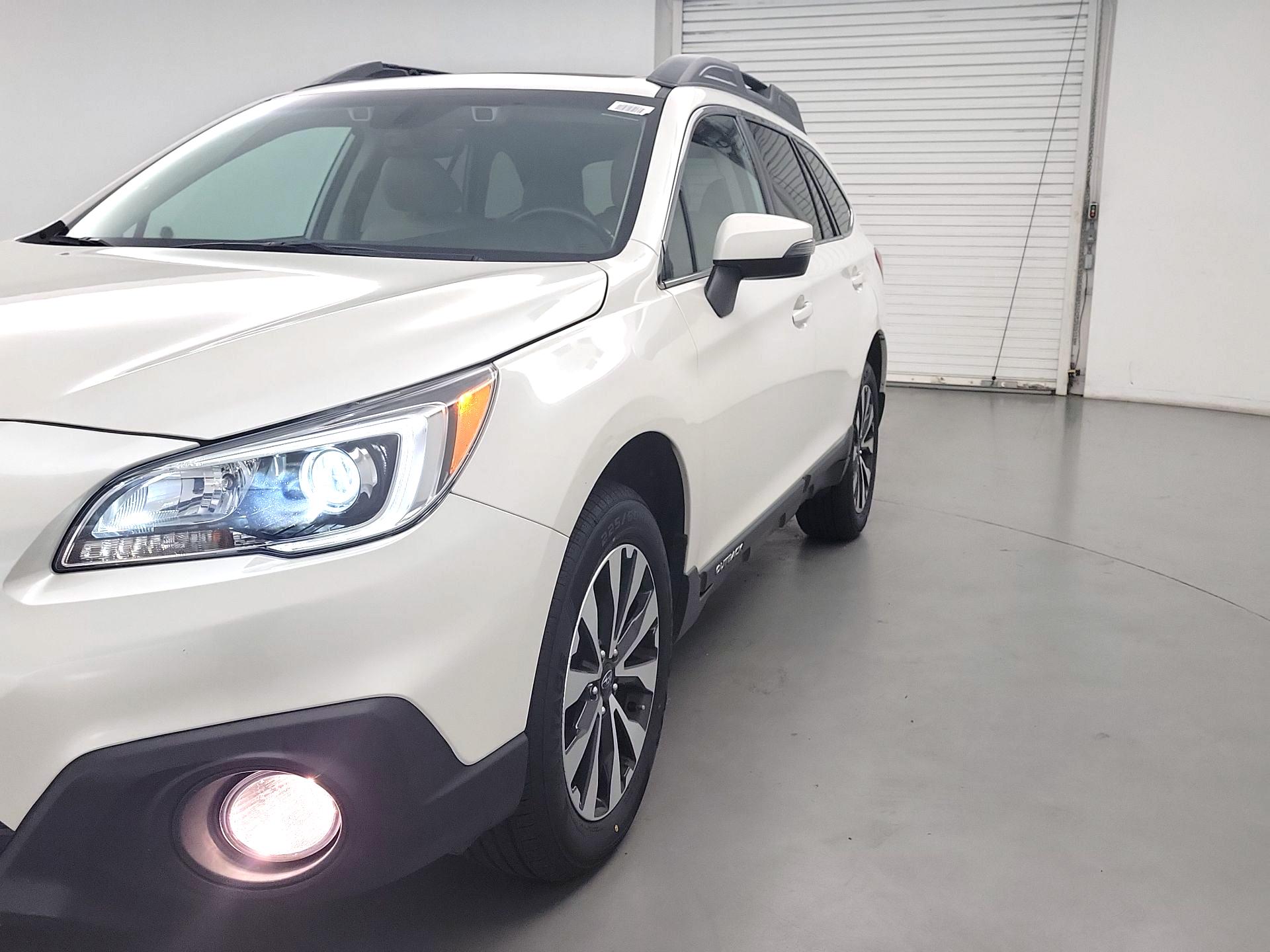 Thumbnail: 2017 Subaru Outback - 3