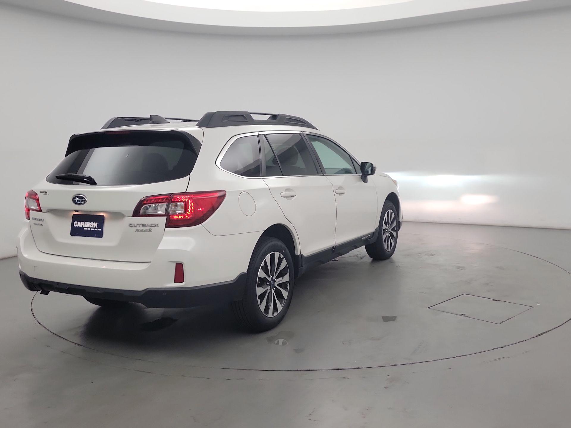 Thumbnail: 2017 Subaru Outback - 5
