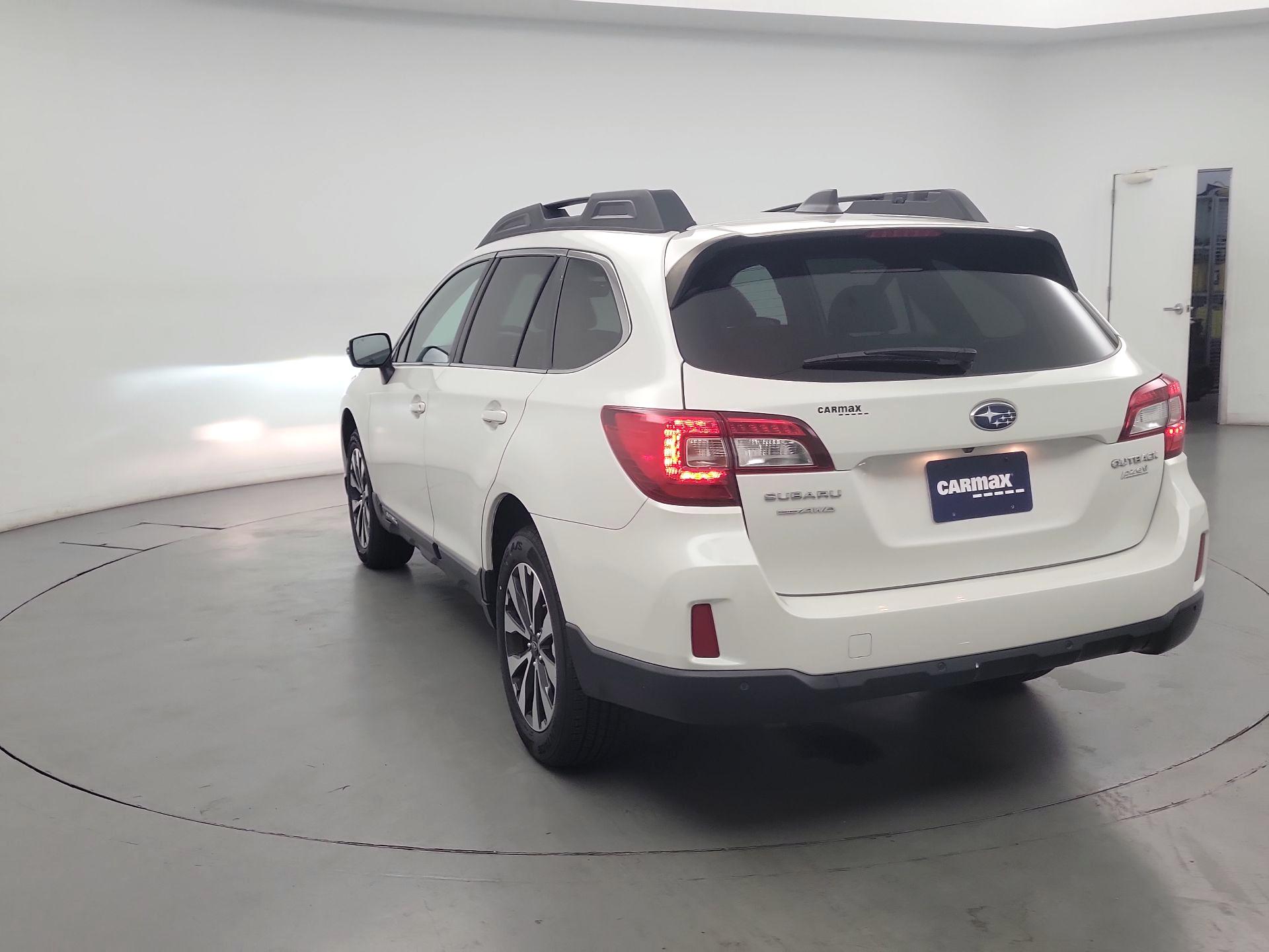 Thumbnail: 2017 Subaru Outback - 7