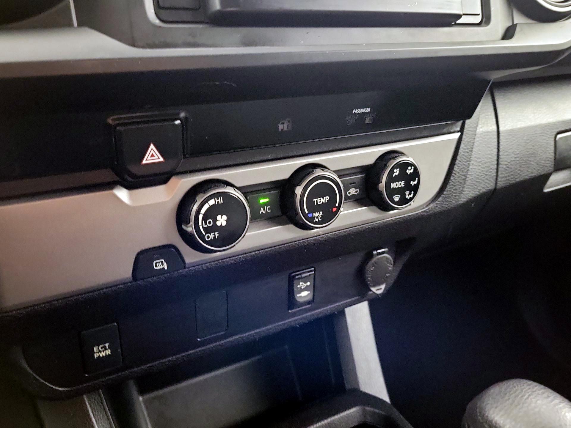 Thumbnail: 2017 Toyota Tacoma - 13