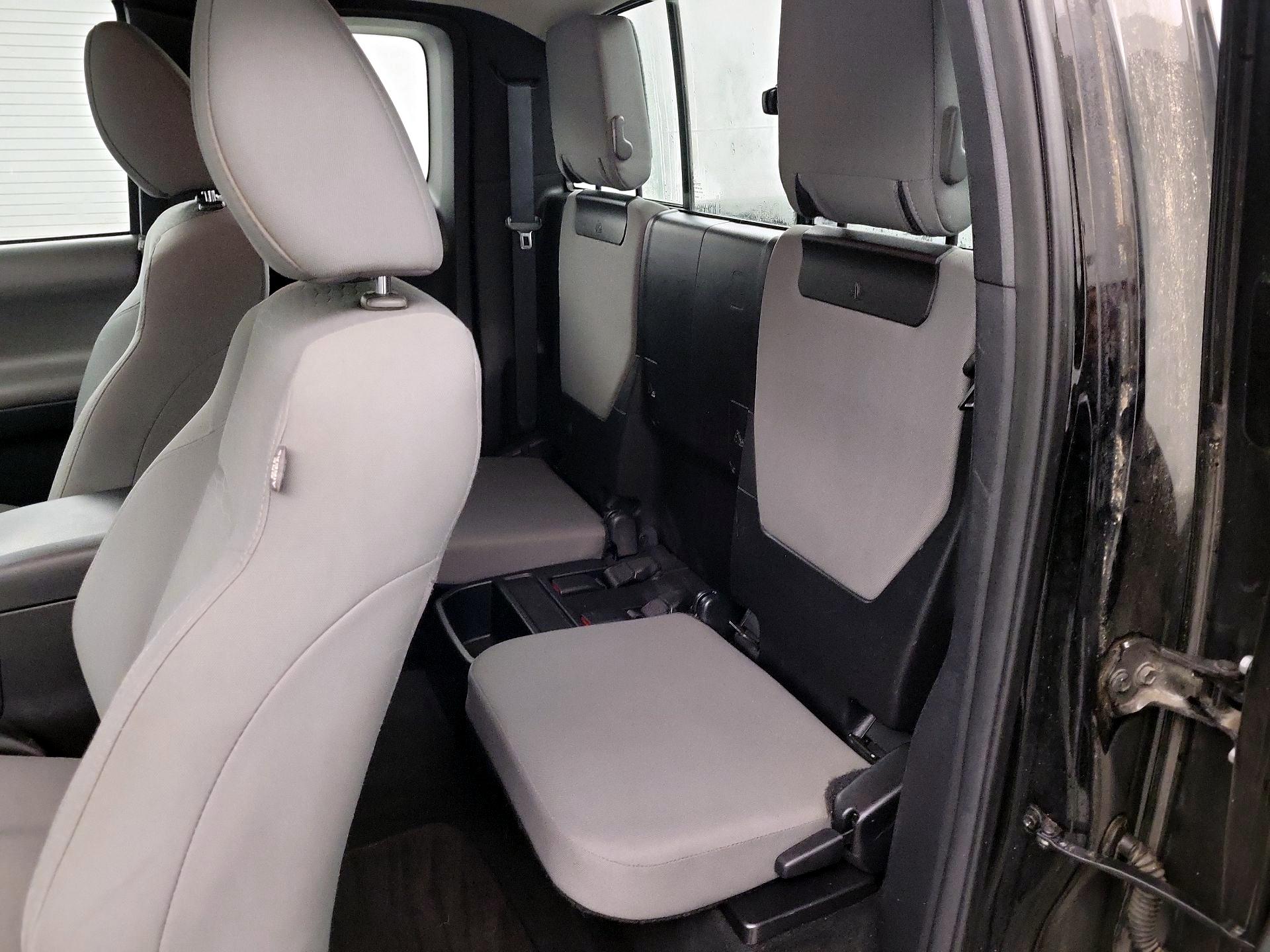 Thumbnail: 2017 Toyota Tacoma - 16