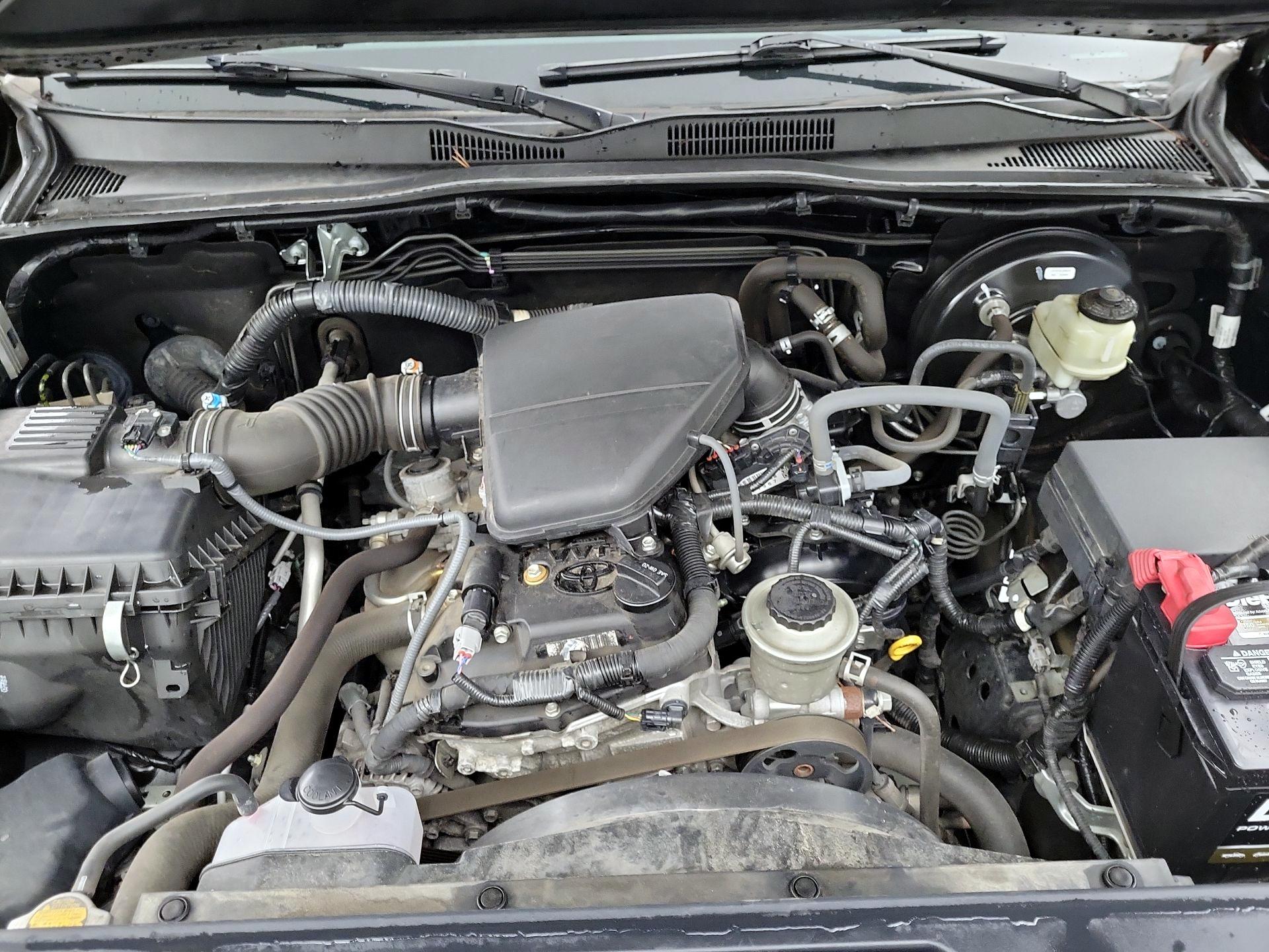 Thumbnail: 2017 Toyota Tacoma - 18