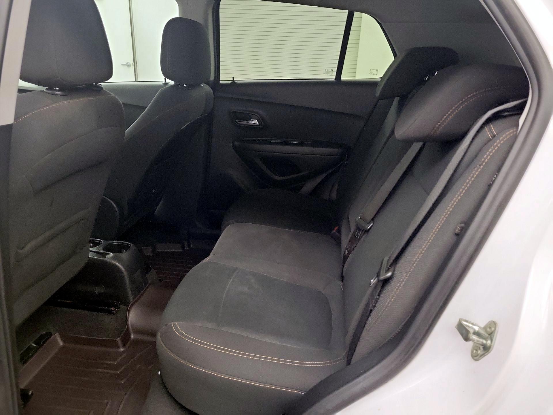 Thumbnail: 2020 Chevrolet Trax - 17