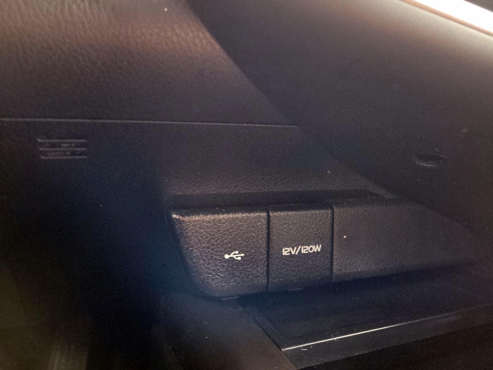 Thumbnail: 2022 Toyota Camry - 16