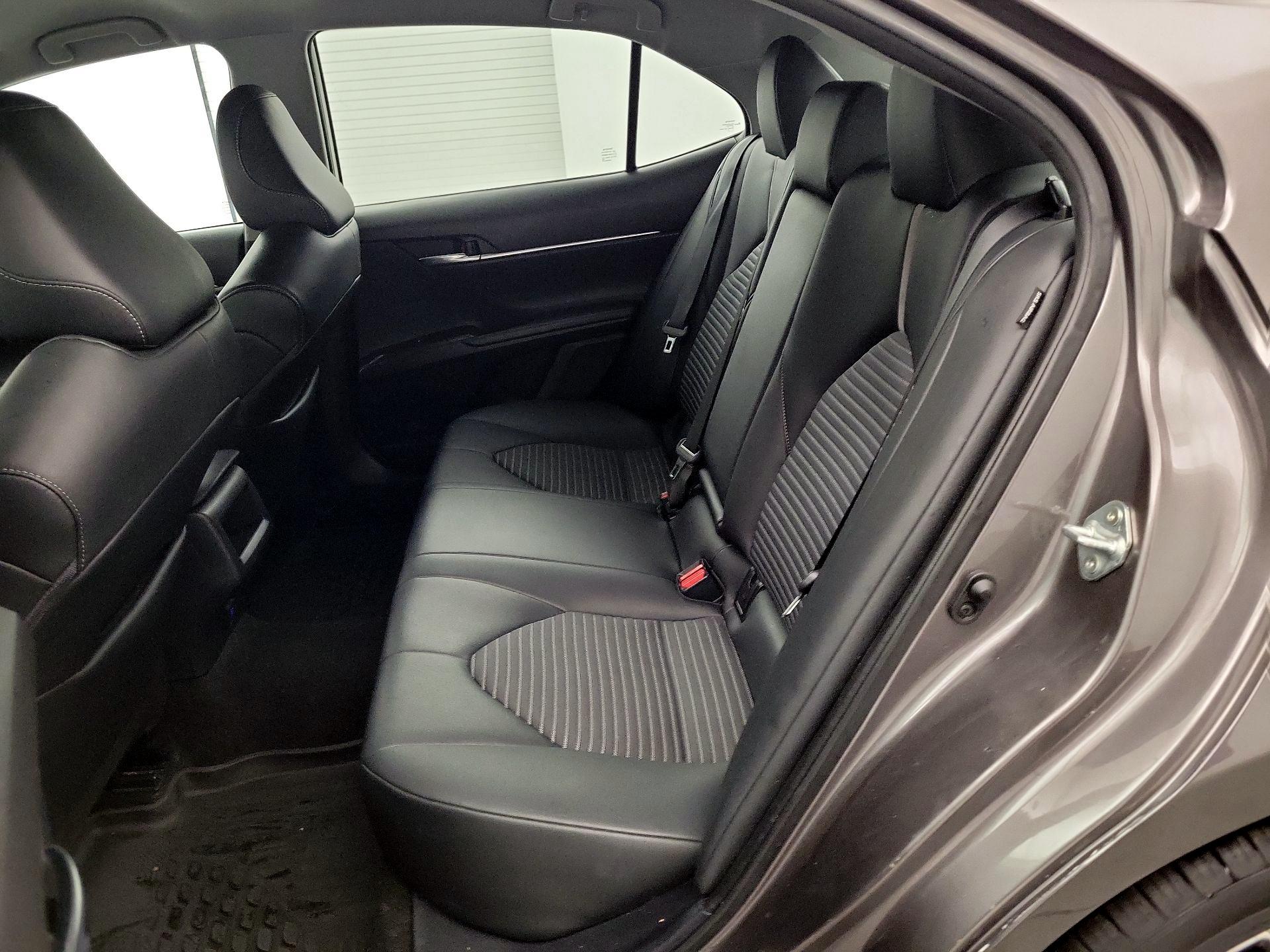 Thumbnail: 2022 Toyota Camry - 17