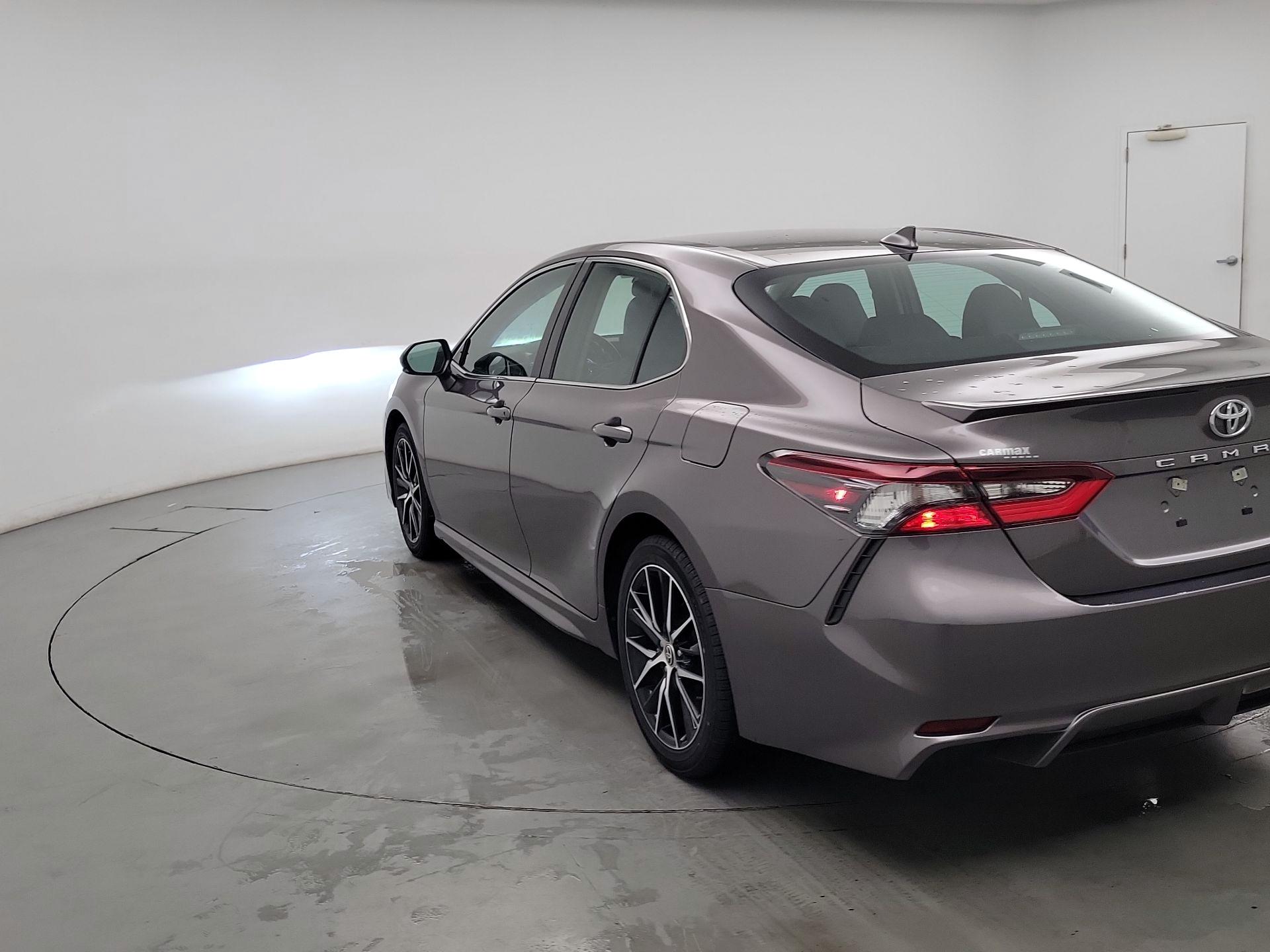Thumbnail: 2022 Toyota Camry - 7